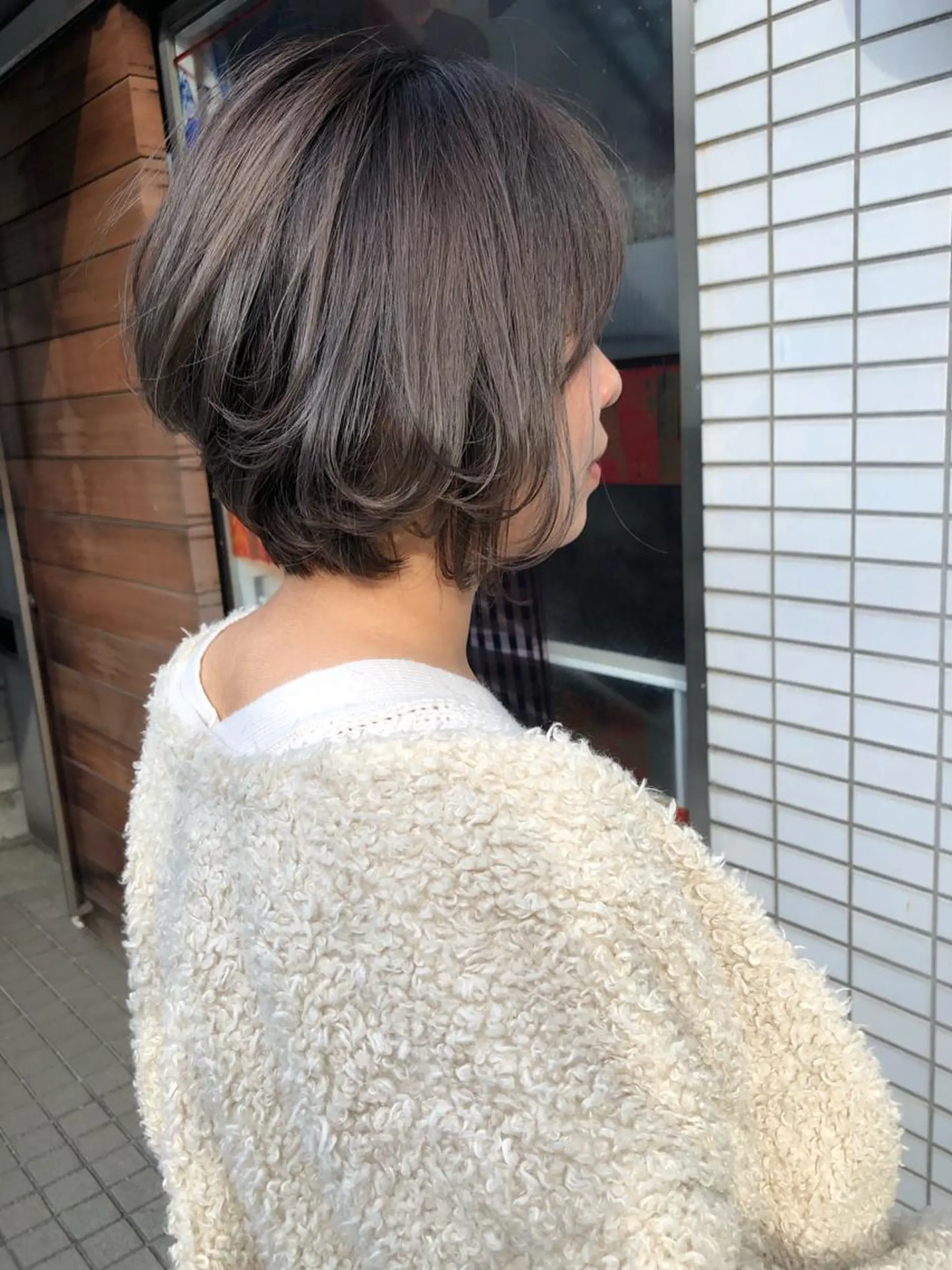 ショート カラー THE DAY所属・AKI HASHIMOTOのヘアスタイル