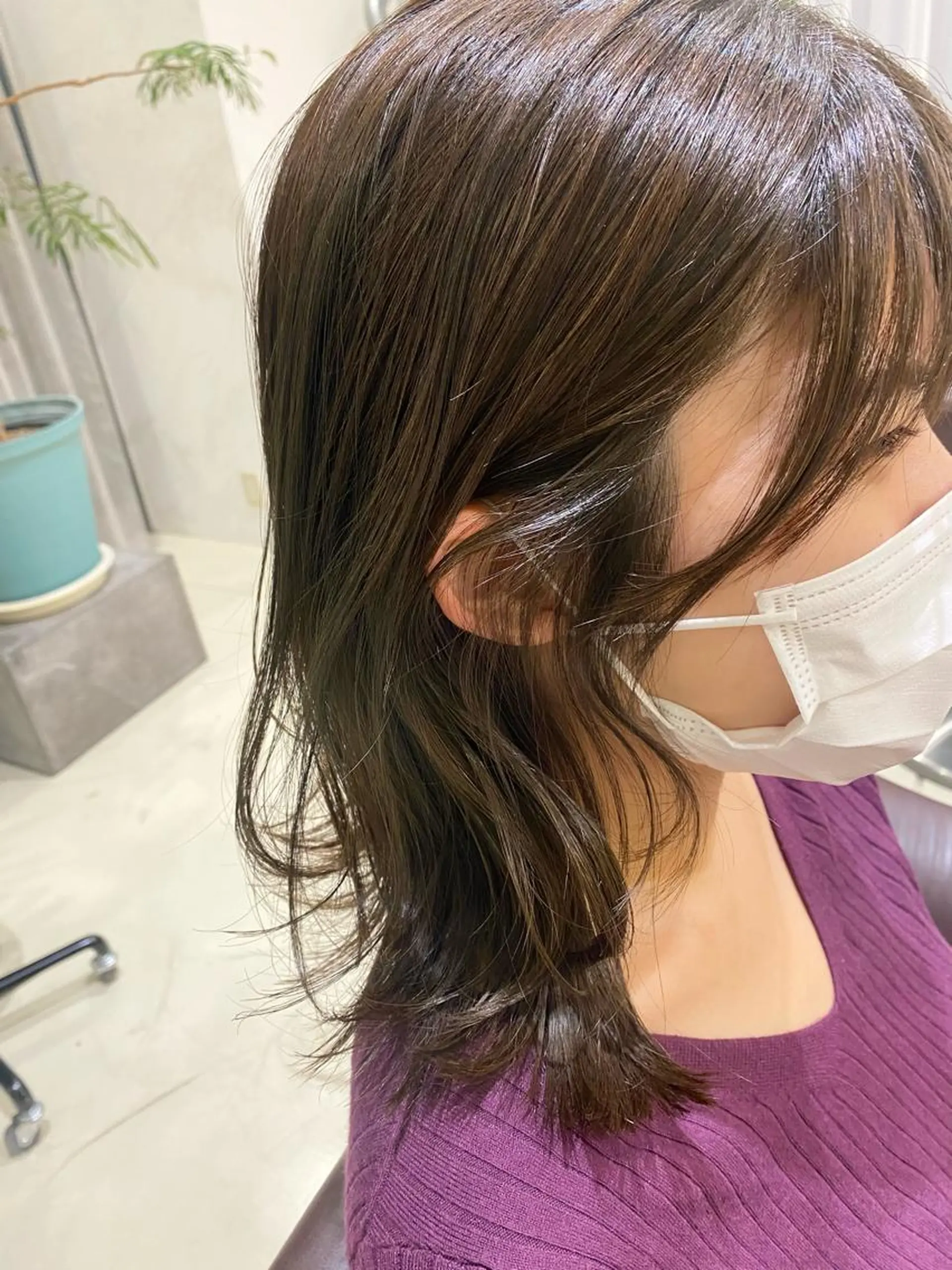 ミディアム カラー オリーブカラー レイヤーカット カット ヘアカラー みやび🫧髪質改善 🫧透明感カラー🫧のヘアスタイル