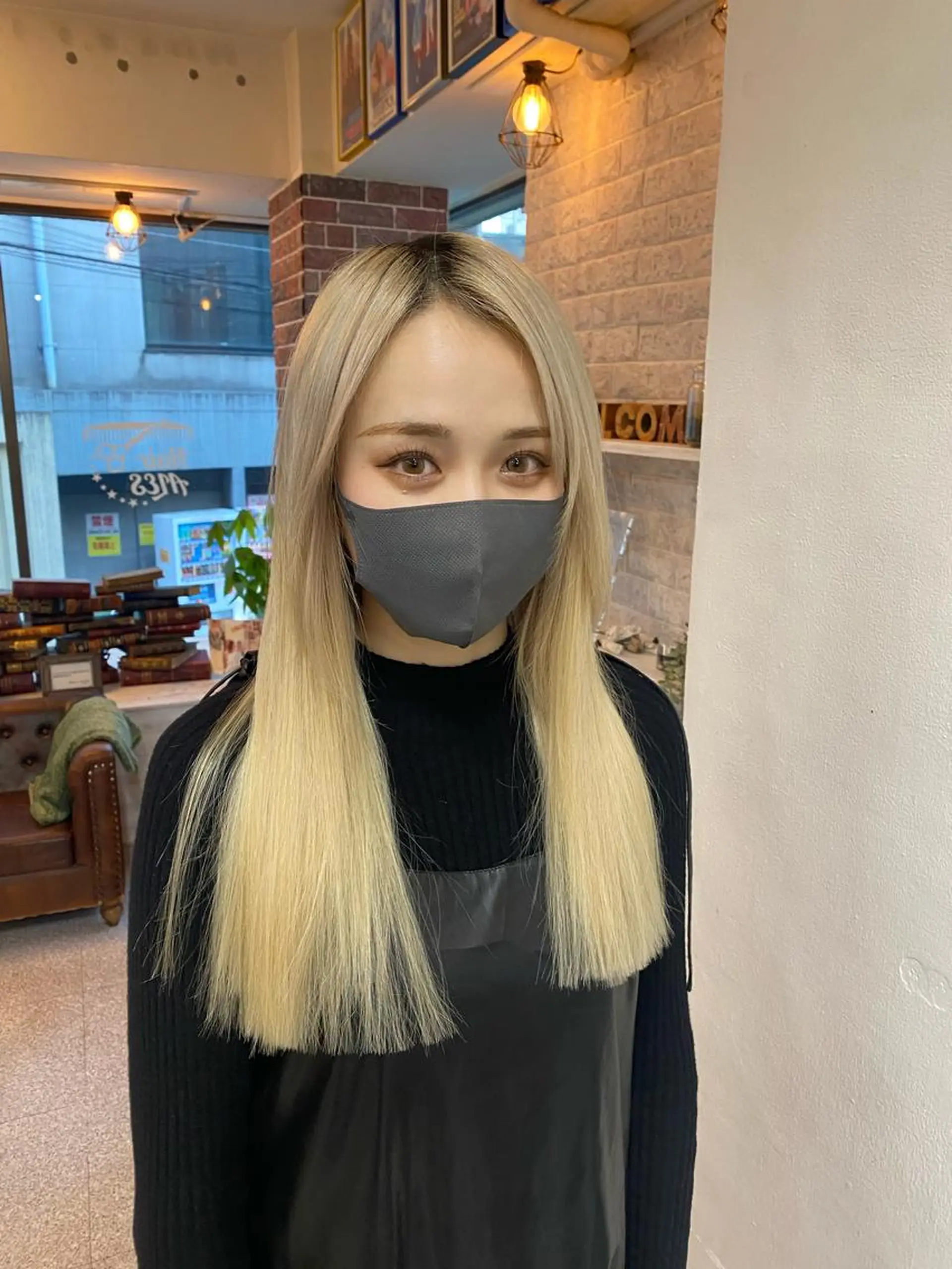 ミディアム カラー カット エクステ レイヤーウルフ エクステ磯部のヘアスタイル