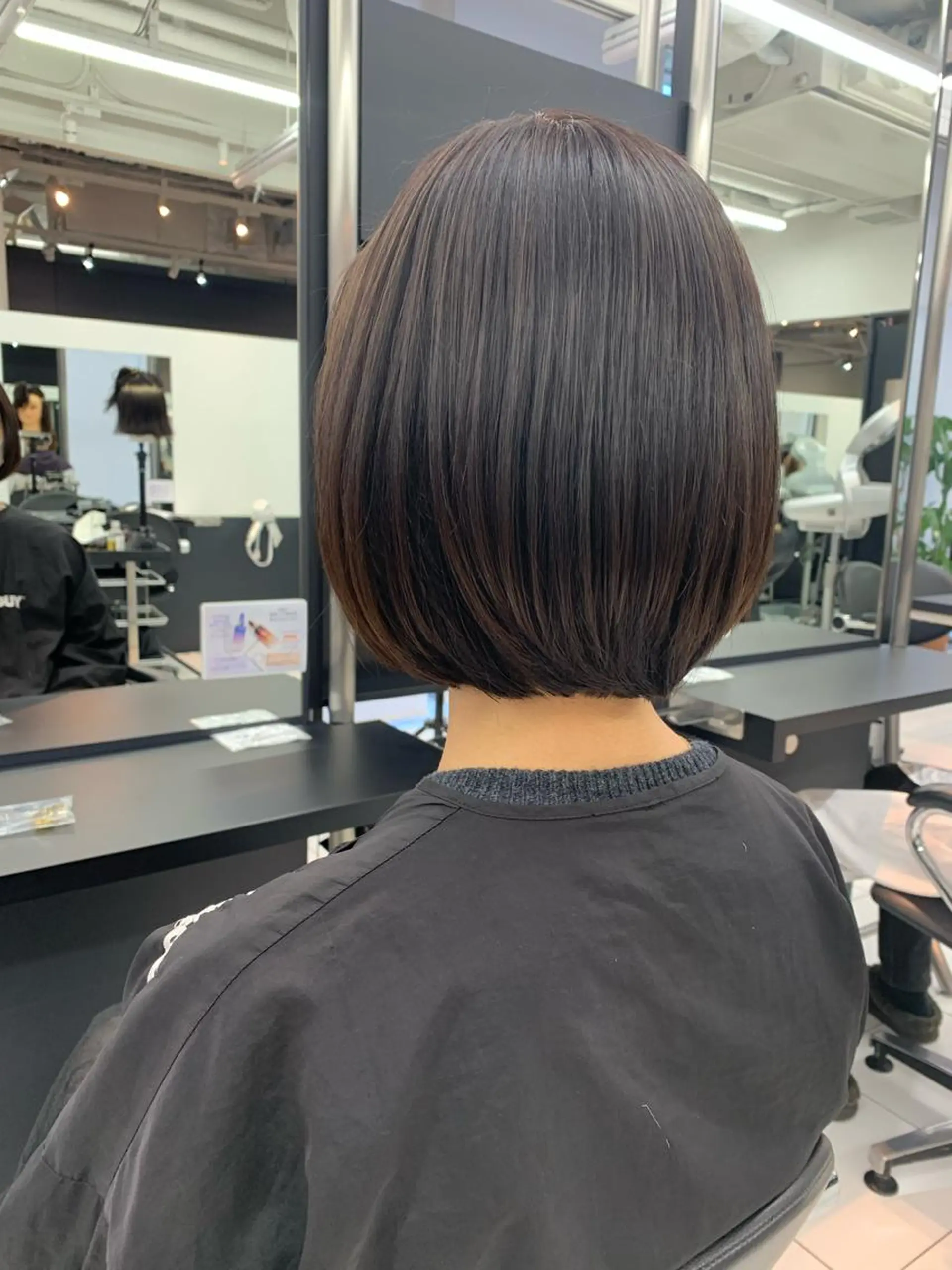 ショート カラー デザインヘア 小林裕史のヘアスタイル