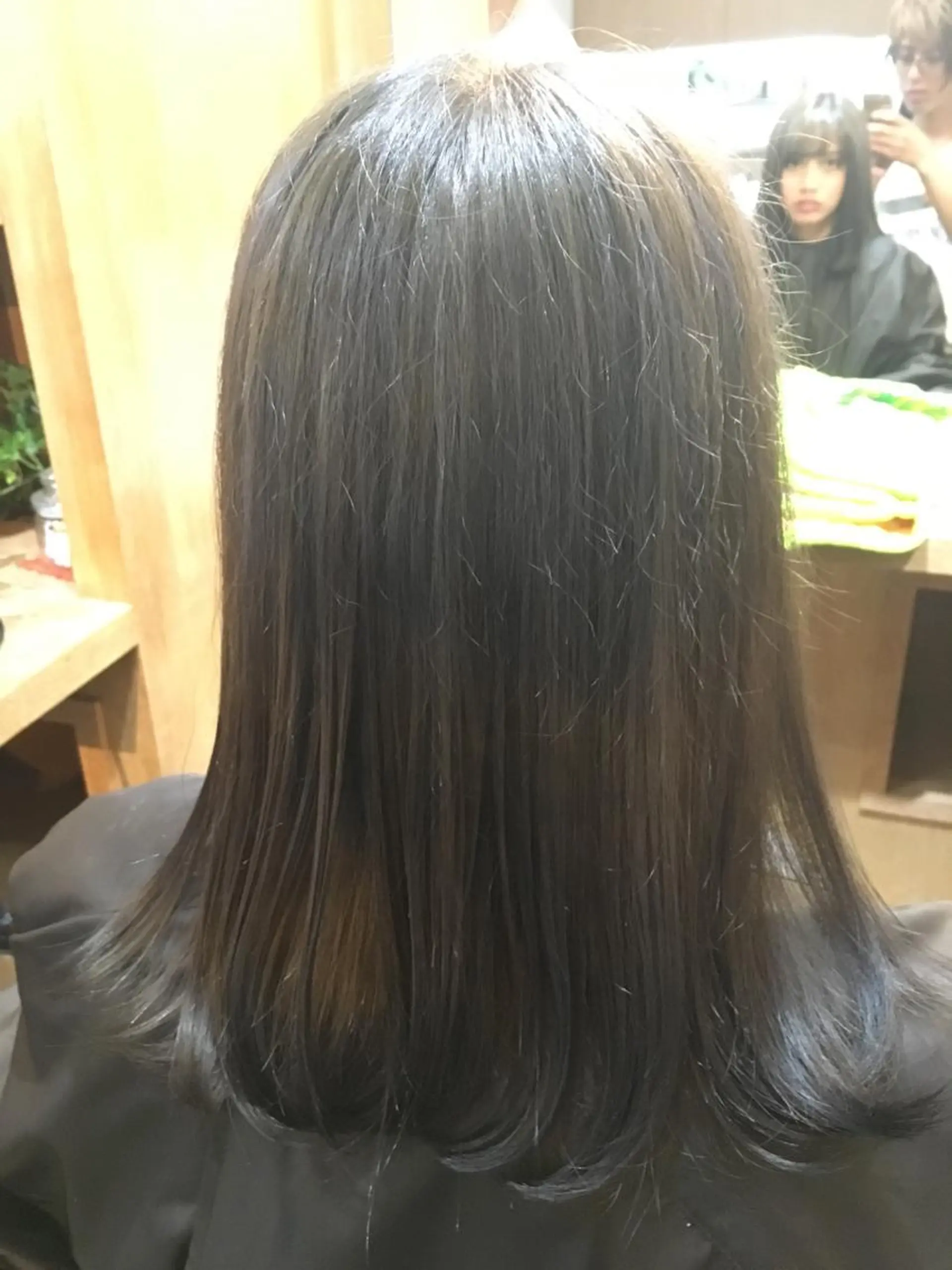 ショート ミディアム セミロング ロング カラー ブリーチ グレージュ 寺門 達也のヘアスタイル