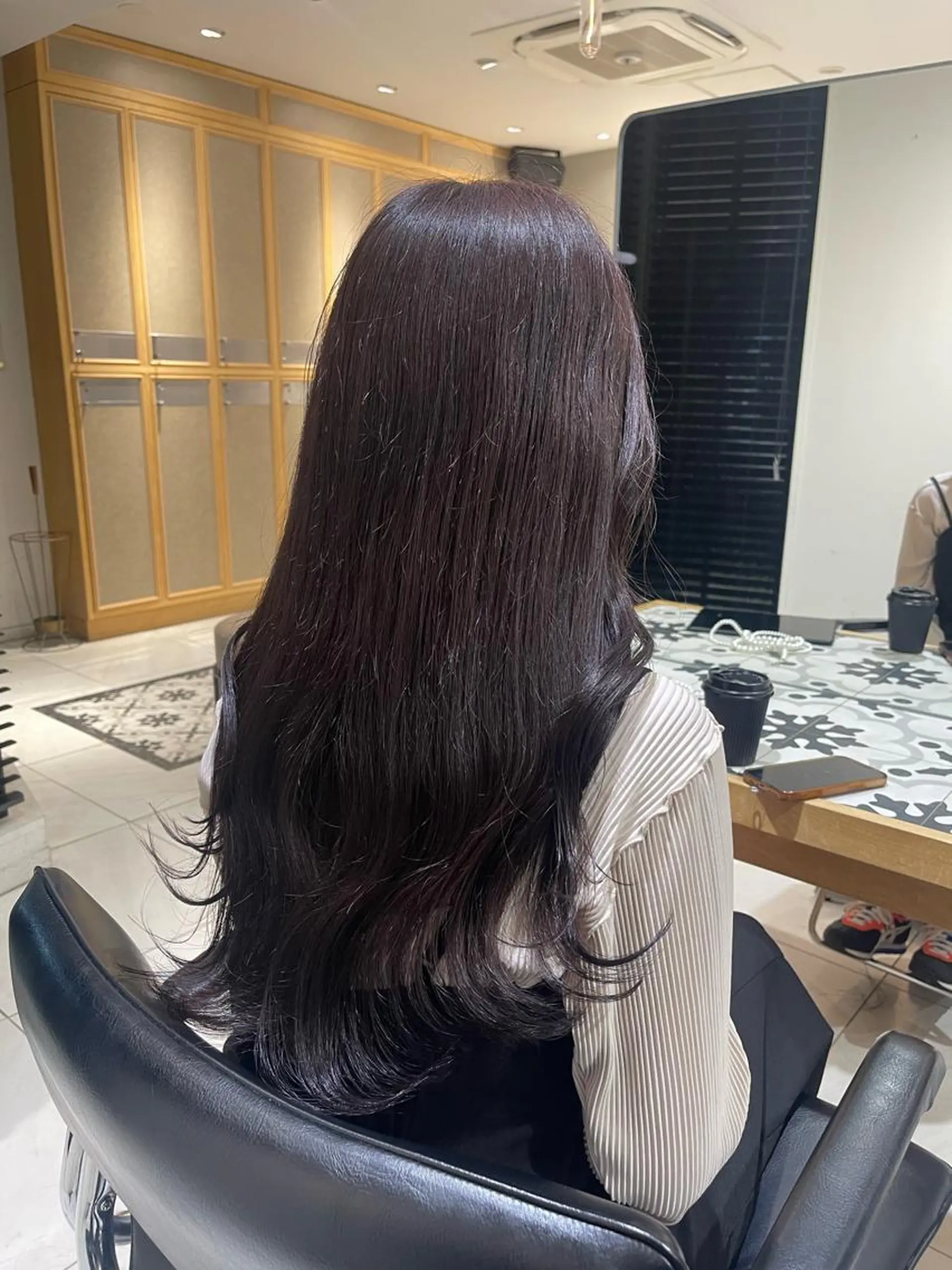 ロング カラー ラベンダーカラー ヘアカラー トリートメント ヘッドスパ ラベンダー/レイヤー カット🤎mamiのヘアスタイル