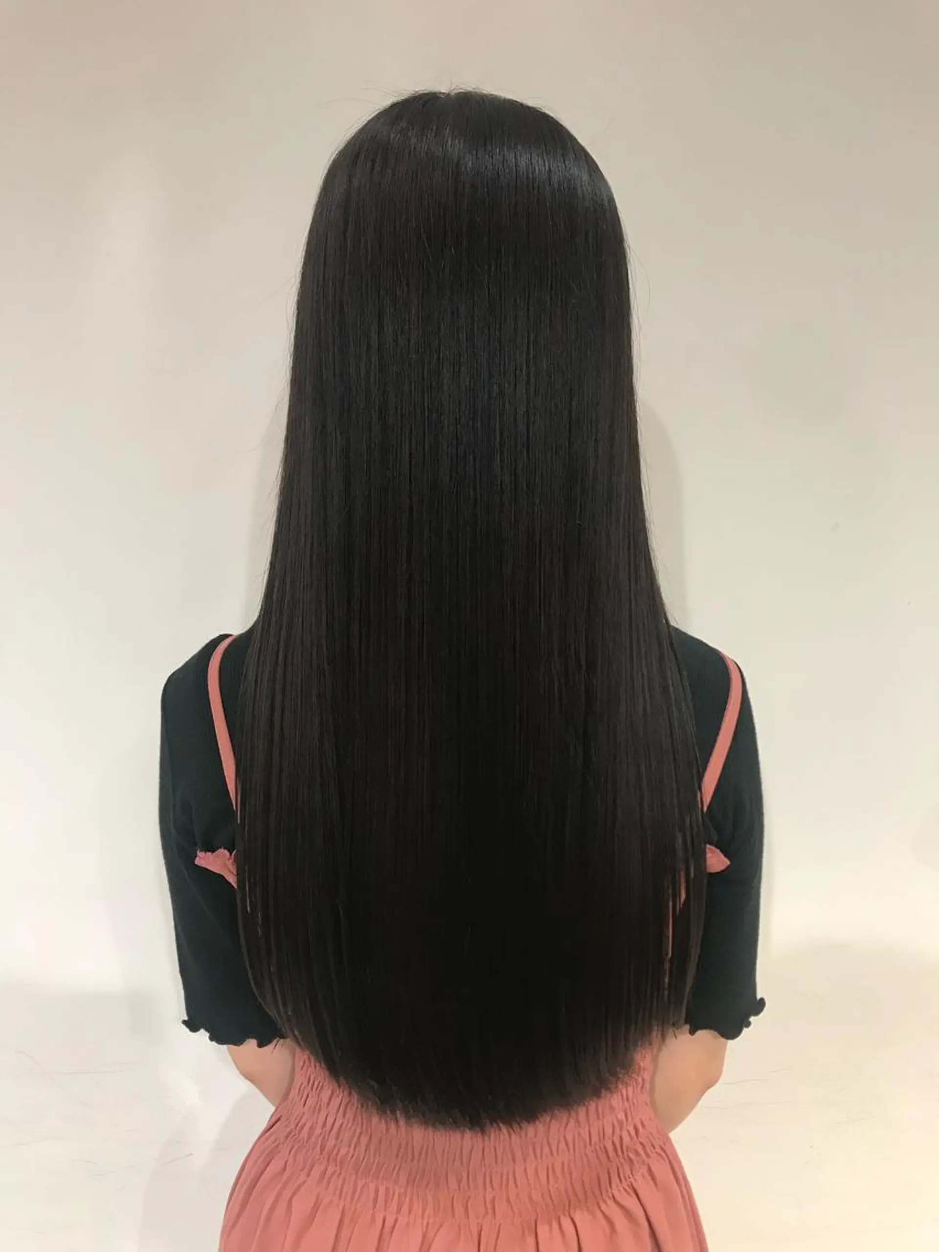 ロング カラー 黒髪 カット 縮毛矯正 トリートメント ikeda shioriのヘアスタイル