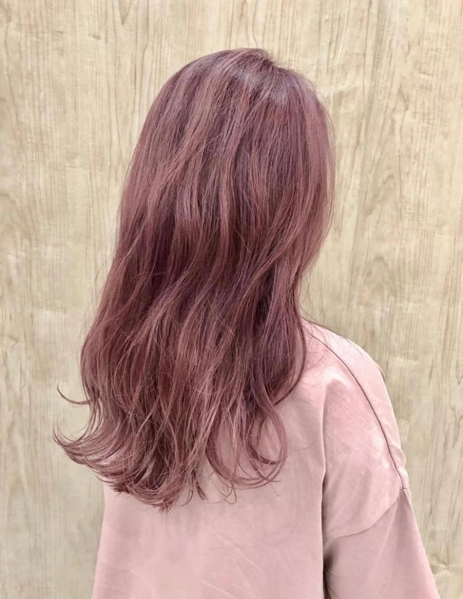 ロング カラー 小谷野 真優のヘアスタイル