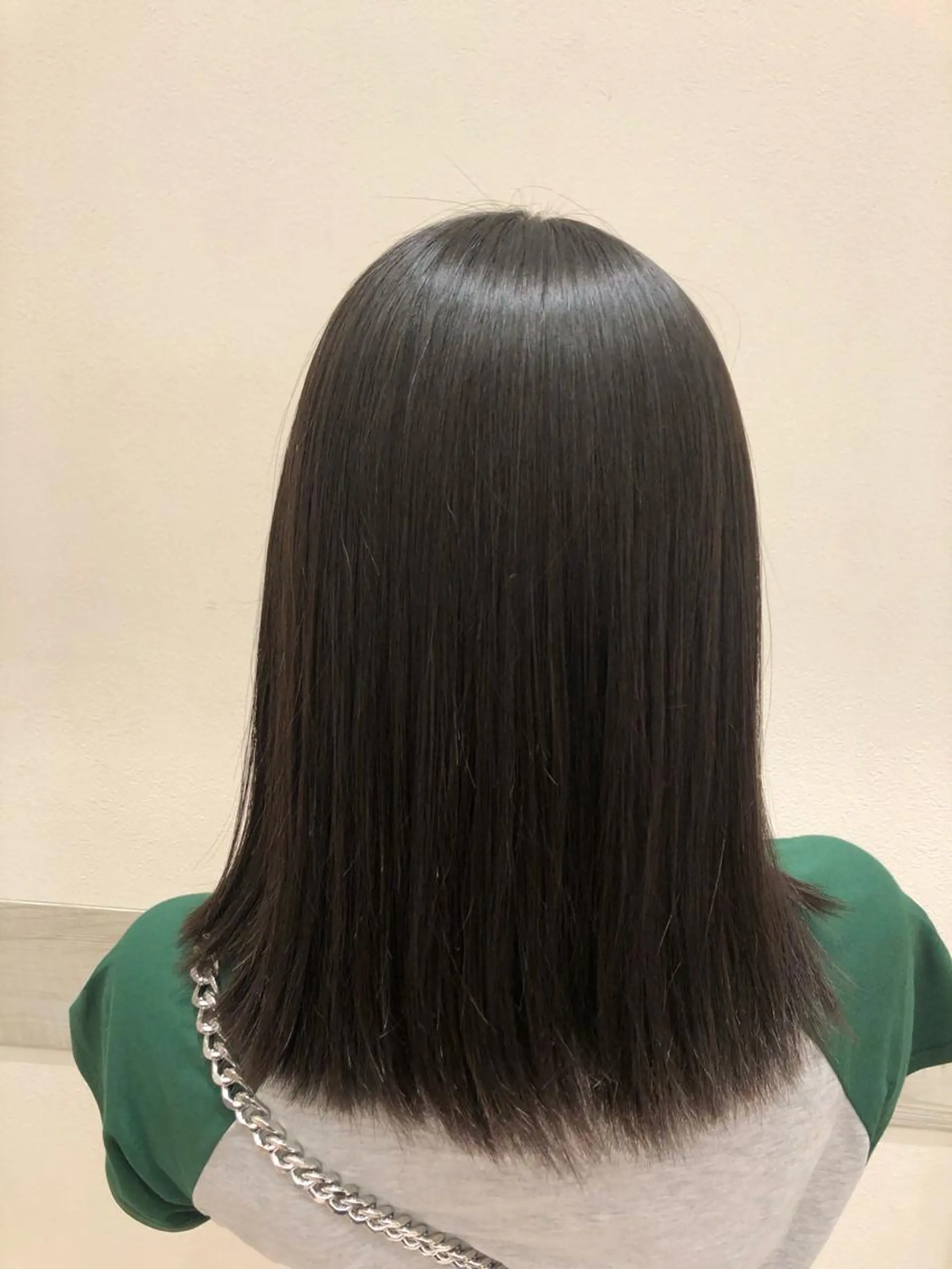 セミロング 縮毛矯正 ルシードスタイルクリザンテーム所属・メンズパーマ、カラー 大募集村上莉奈のヘアスタイル