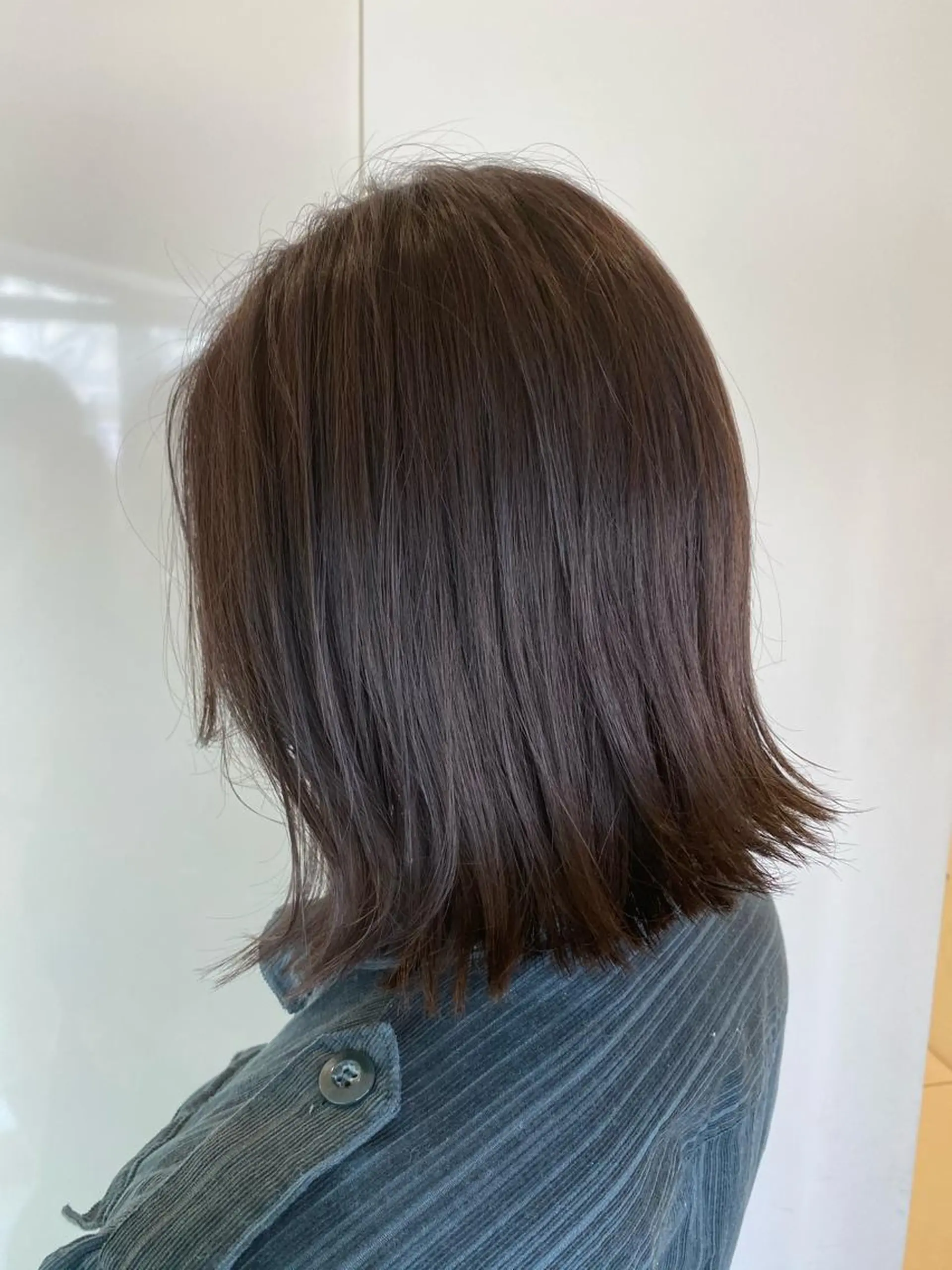 ミディアム カラー ヘアカラー トリートメント プレイングカラー🤍 細めハイライトのヘアスタイル