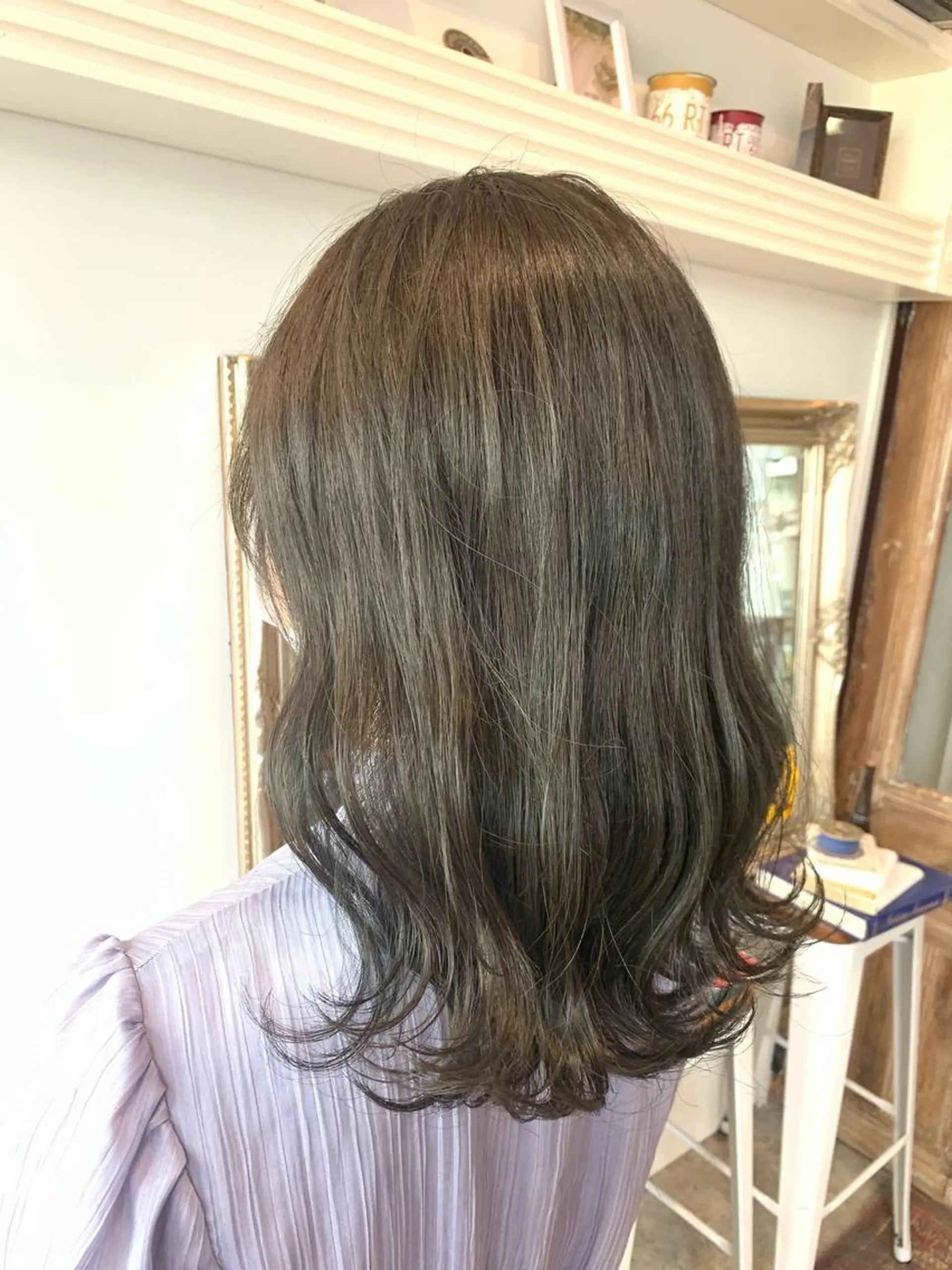 ミディアム ヘアカラー トリートメント ヘッドスパ ヘアセット 山口 竣也のヘアスタイル