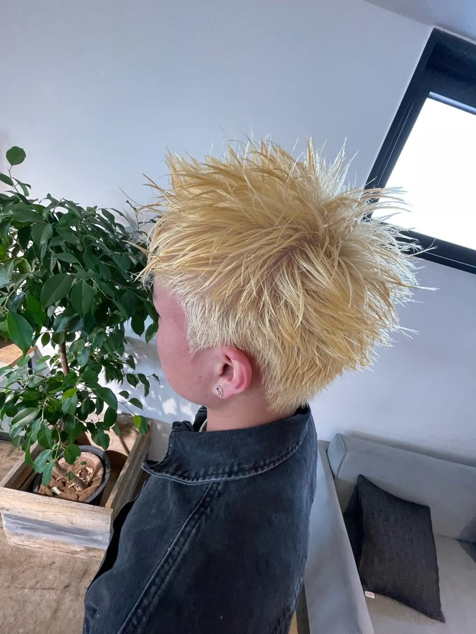 ショート ショートヘア メンズケアブリーチ 特化🔥村田のヘアスタイル