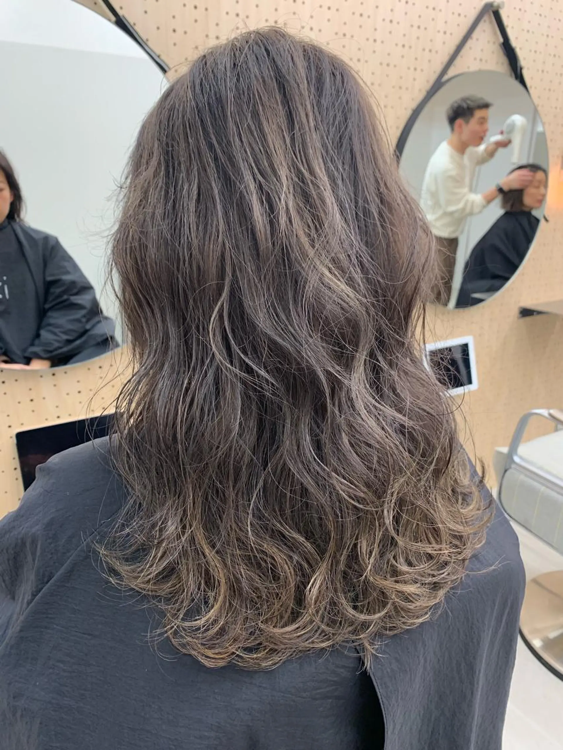 ロング カラー ✨透明感カラー 聖奈✨のヘアスタイル