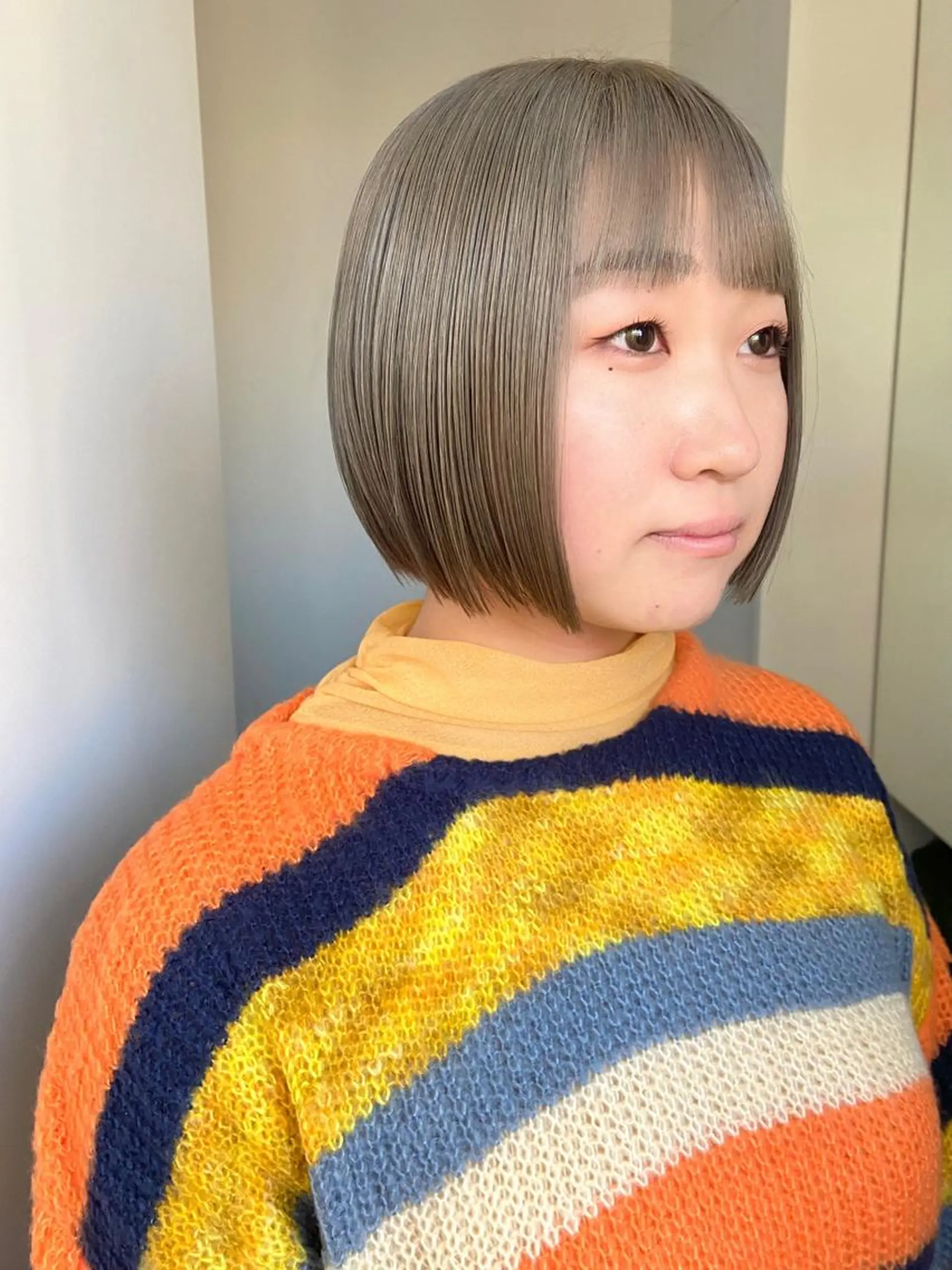 ミディアム カラー カット ヘアカラー トリートメント écouter所属・ジェンダーレスカット ハイトーン/カイセイのヘアスタイル