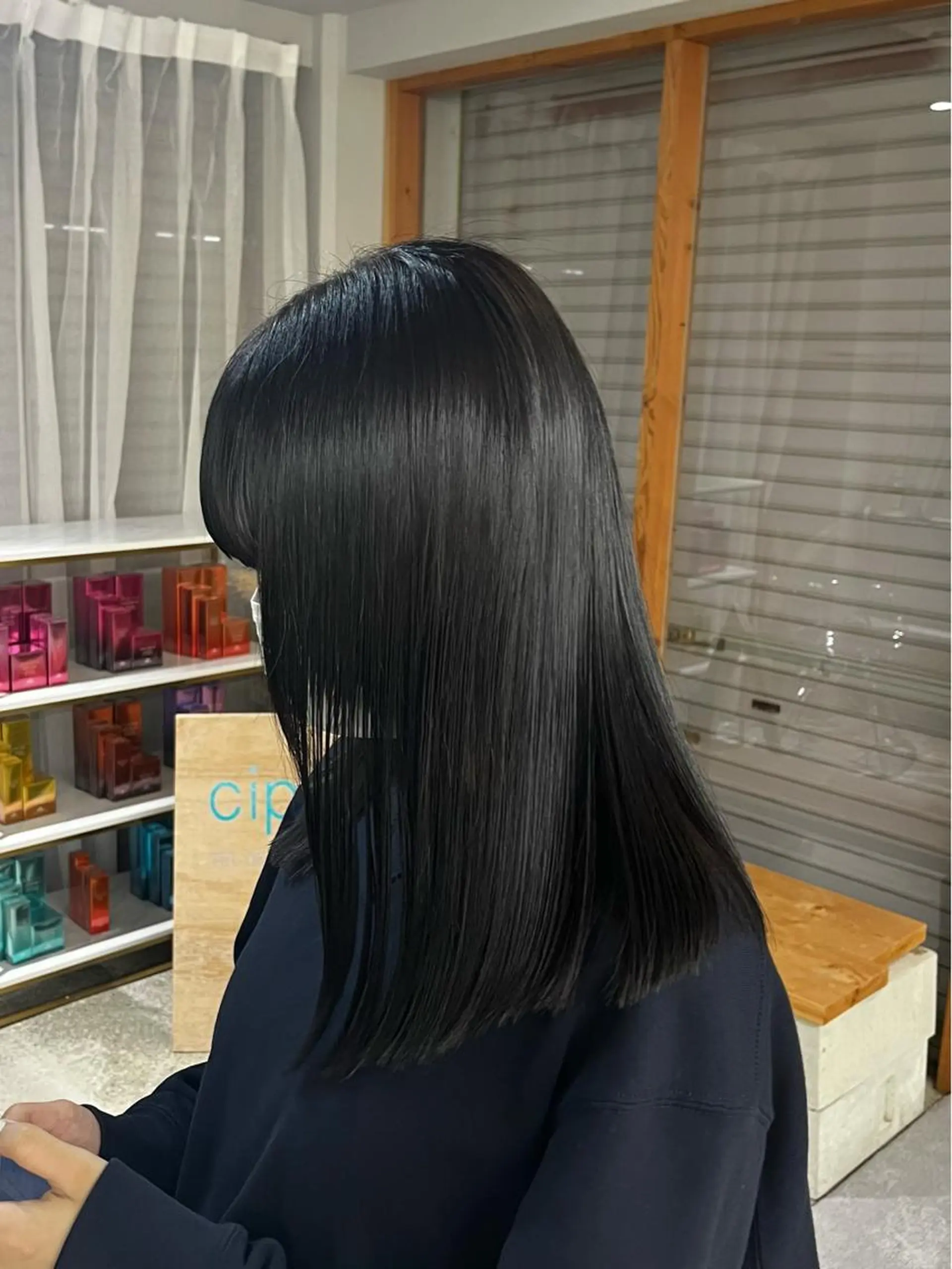カラー 黒髪 透明感カラー オレンジ カット ヘアカラー cipre 唯舞のヘアスタイル