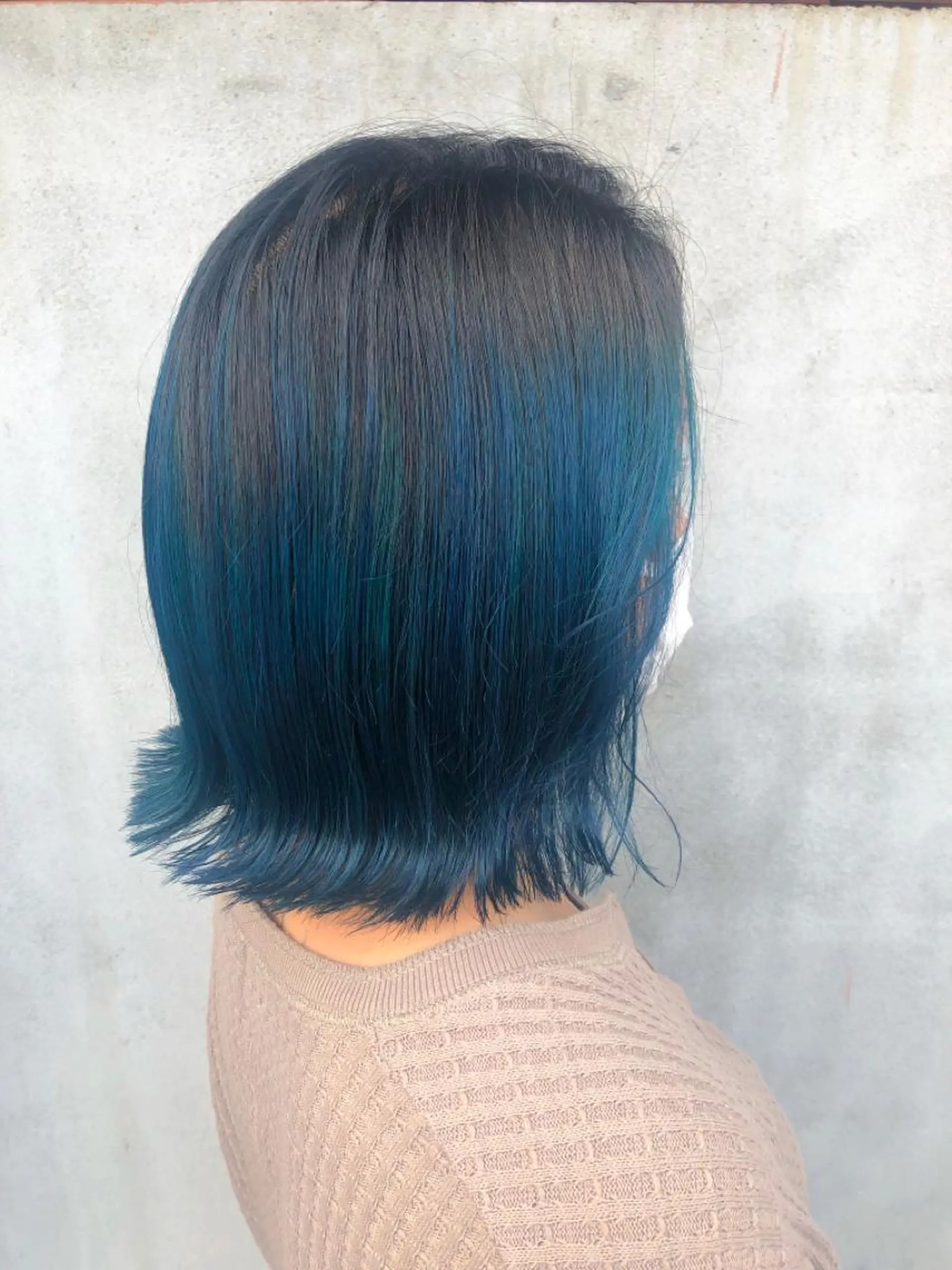 ミディアム カラー ブルーカラー ハイライトカラー ハイライト NAGON STYLE  MICI所属・佐藤 美聡のヘアスタイル