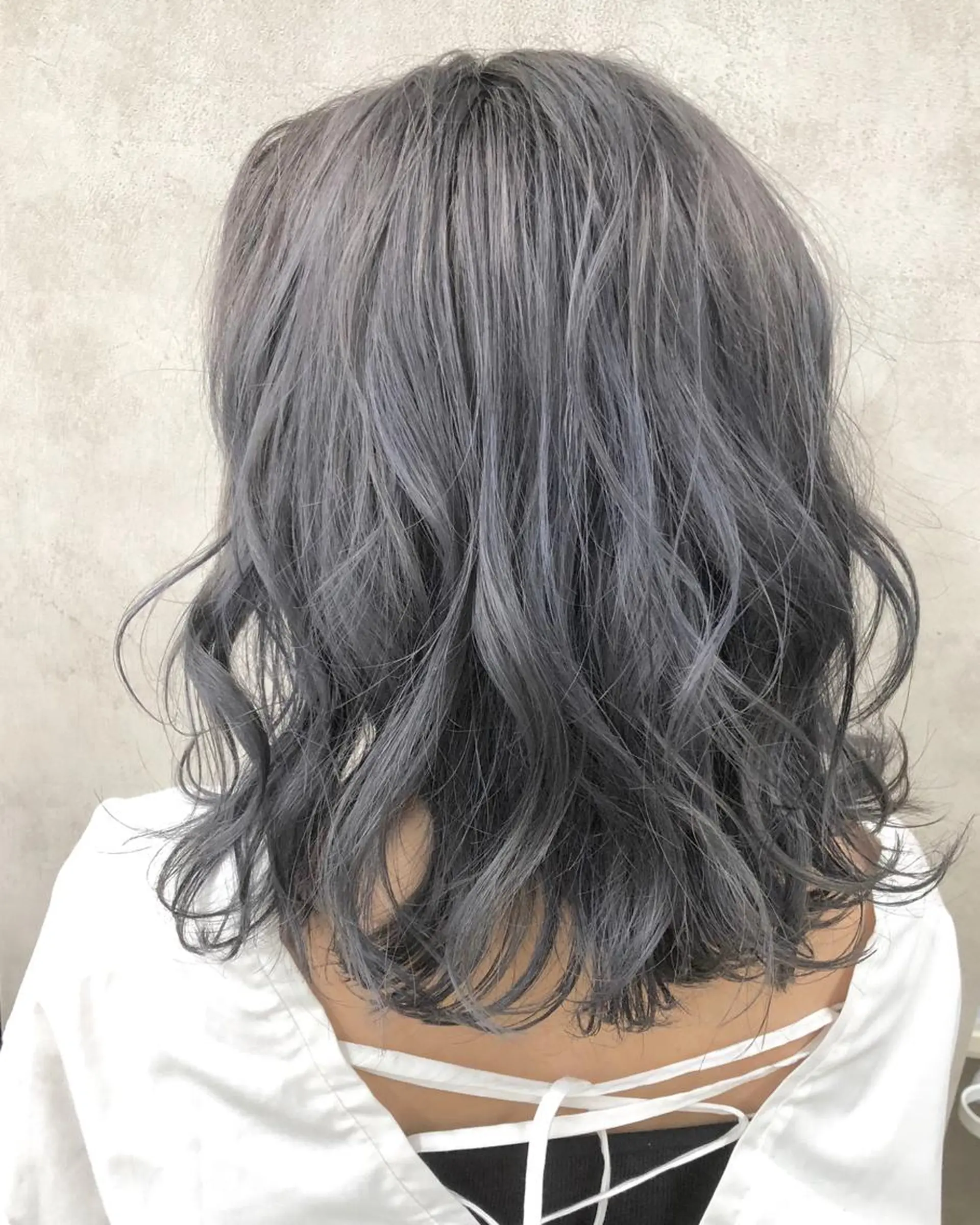 ミディアム カラー シルバー ボブ メンズ特化 パーマ/オザワのヘアスタイル