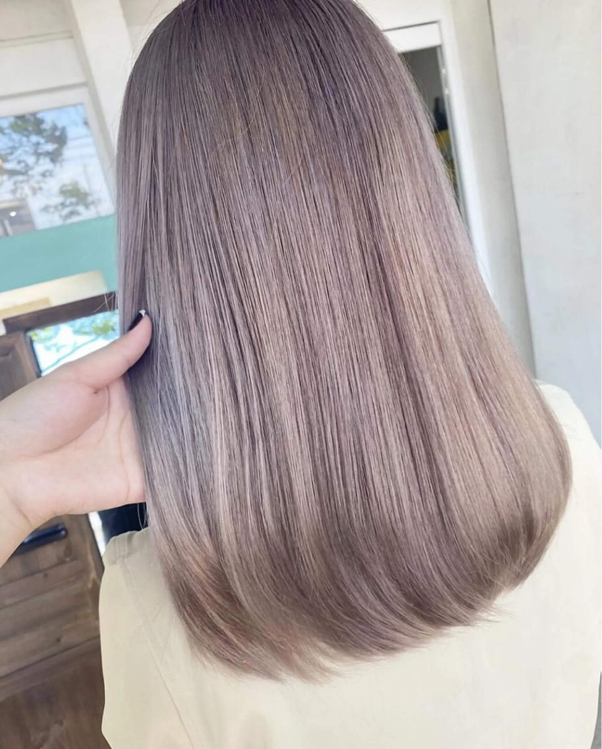 ロング カット ヘアカラー トリートメント Chihiro .のヘアスタイル