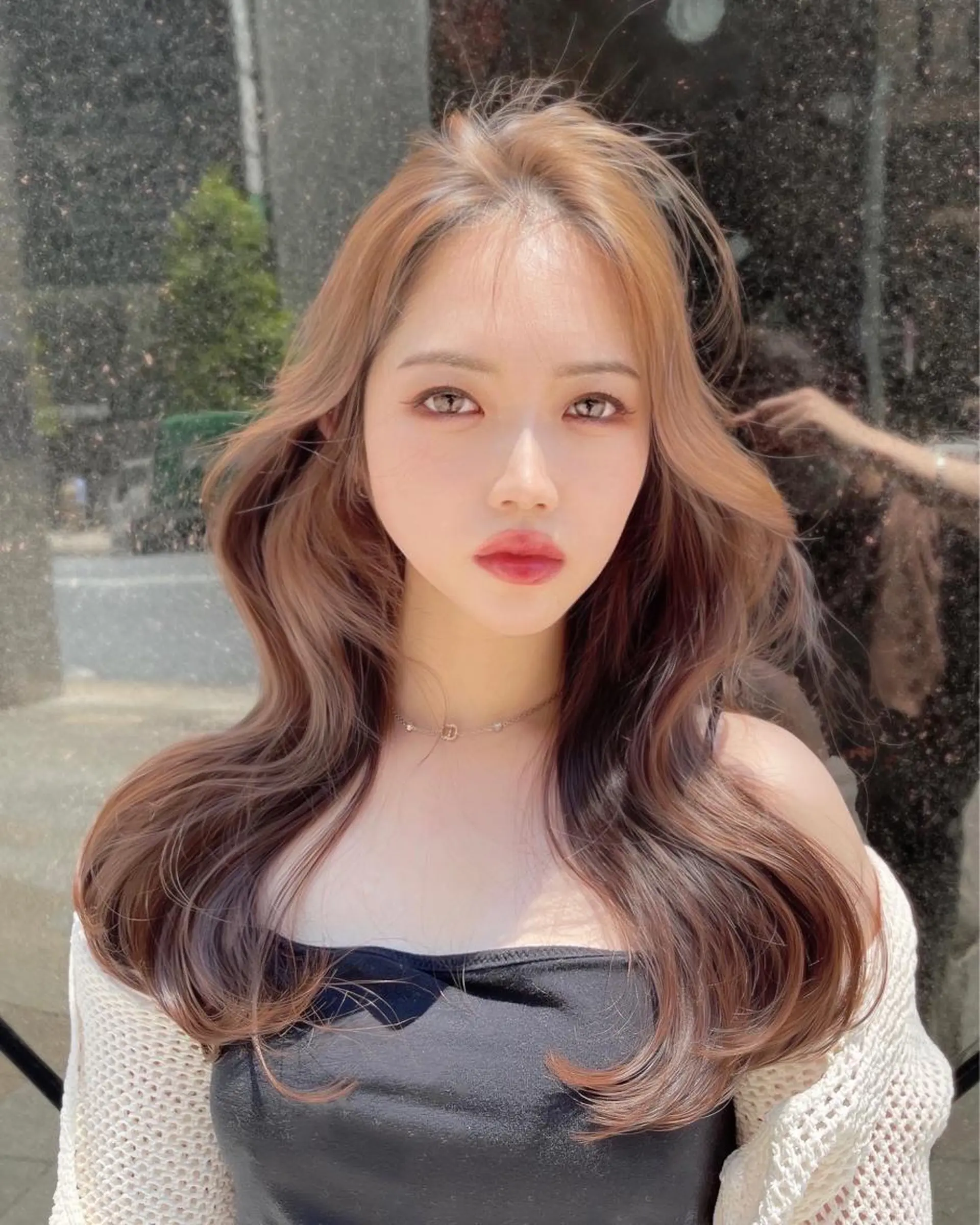 ロング くびれヘア レイヤーカット 似合わせカット 小顔カット カット ヘアカラー トリートメント ボブパーマ ウルフパーマのヘアスタイル