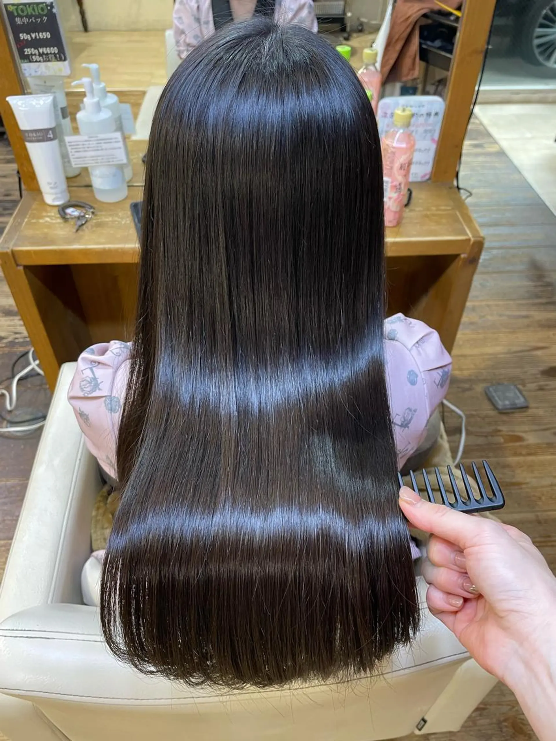 ロング 髪質改善 縮毛矯正 brote所属・山木 裕子のヘアスタイル