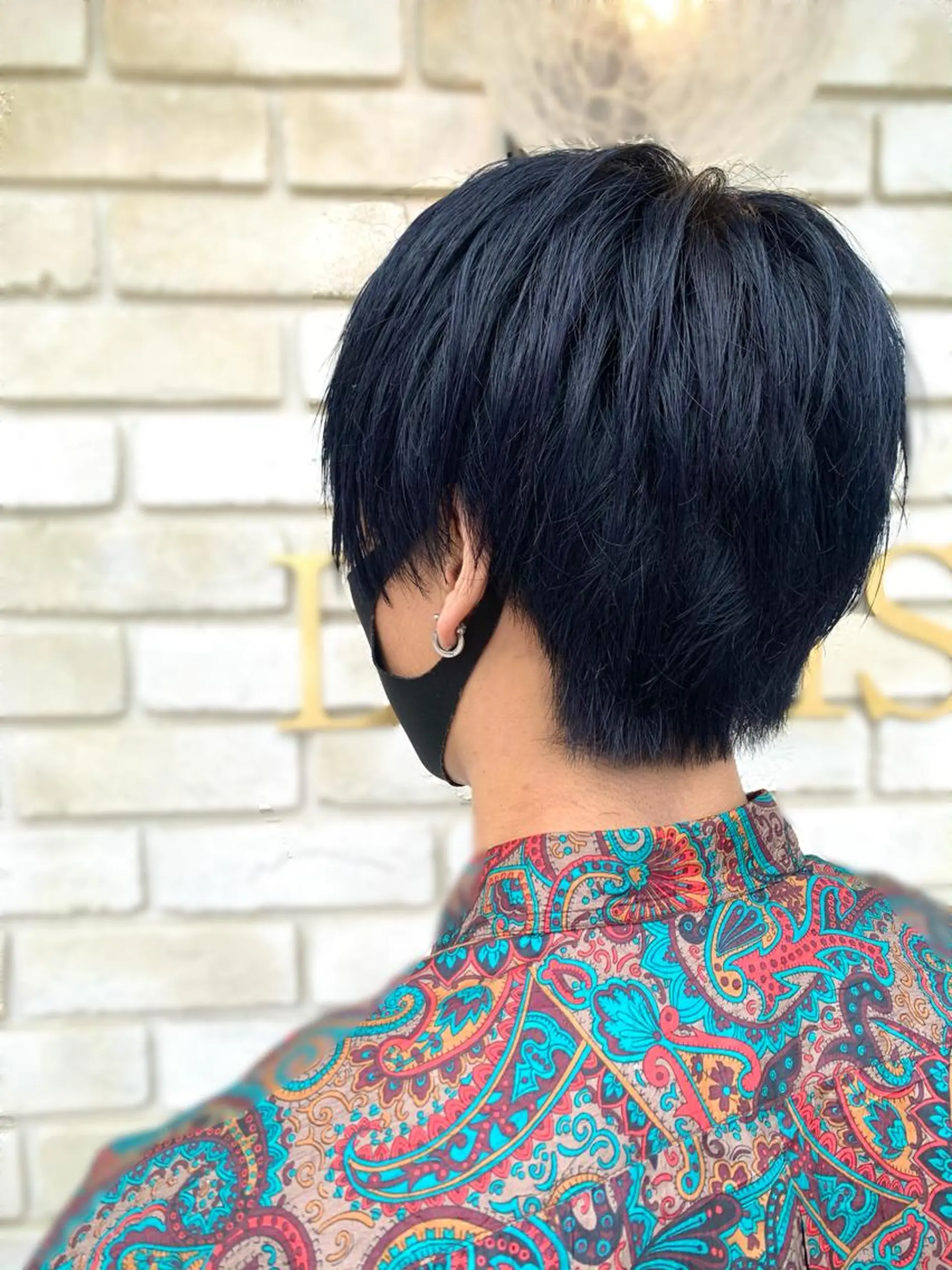 ミディアム 倉林隆一🐈 ダブルカラー/艶髪のヘアスタイル