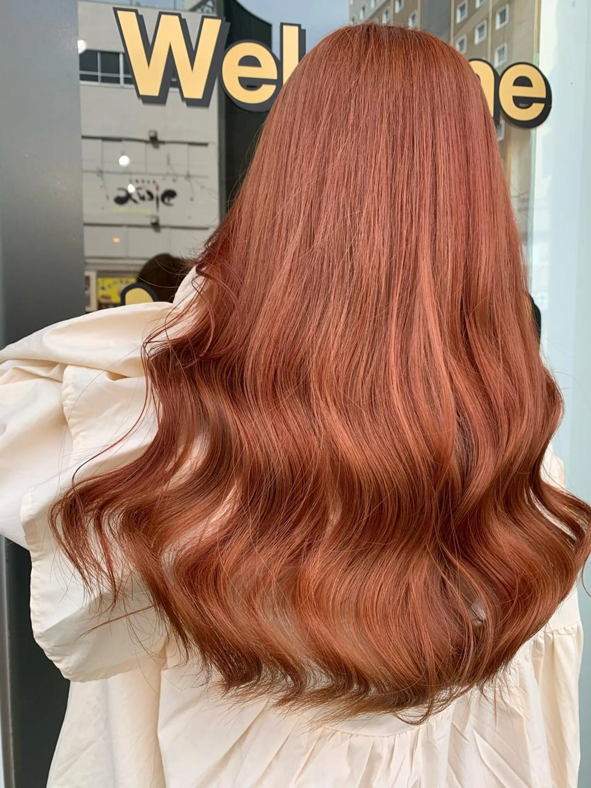 ロング カラー パーマ ヘアアレンジ メンズ キッズ ネイル マツエク・マツパ アイブロウ オレンジ カラーマツエク オレンジ 🤍韓国風/艶髪🤍 鳥越美羽のヘアスタイル