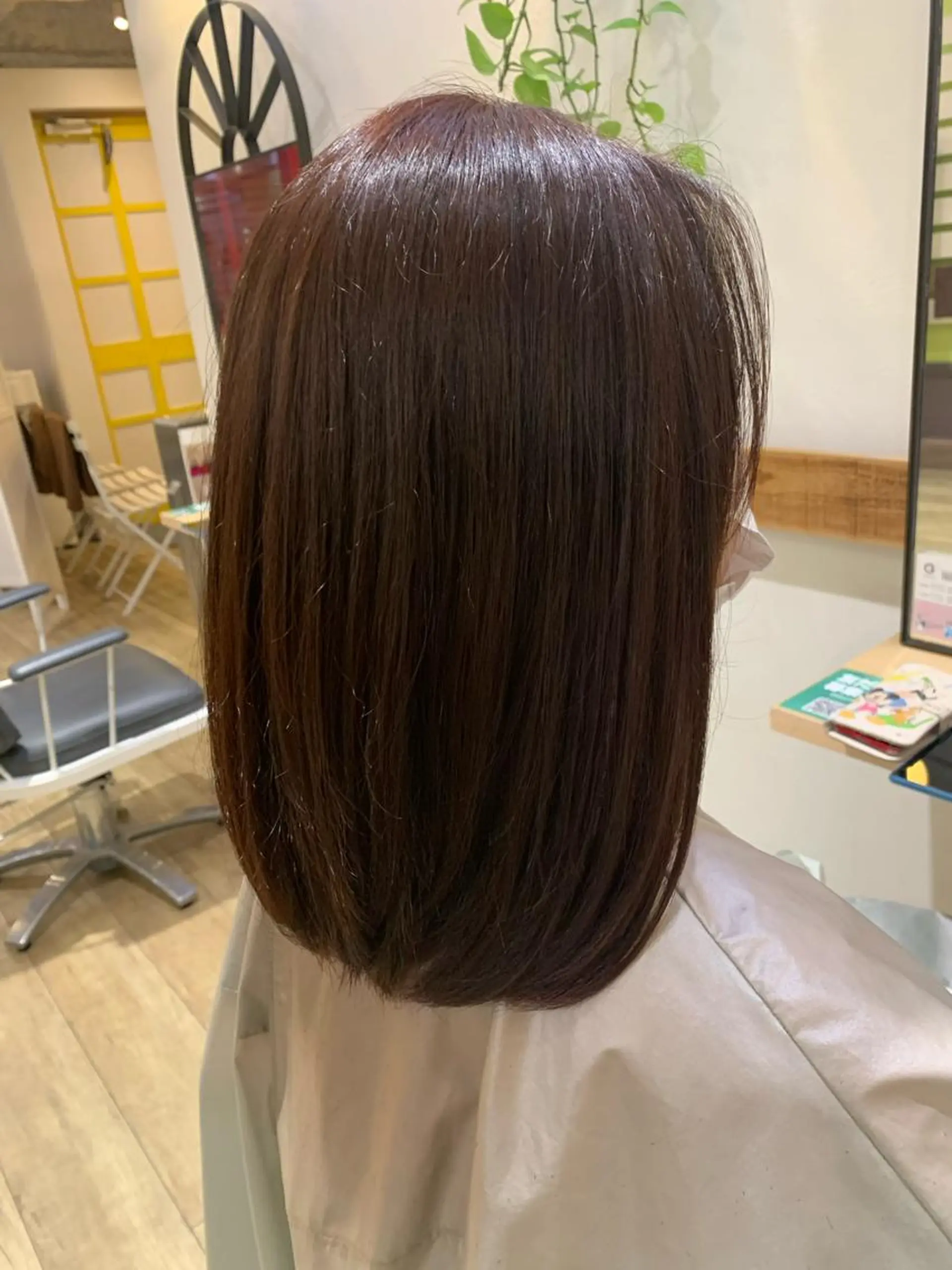 ミディアム ヘアカラー ショート/ボブ/透明 感カラー/高橋あみのヘアスタイル