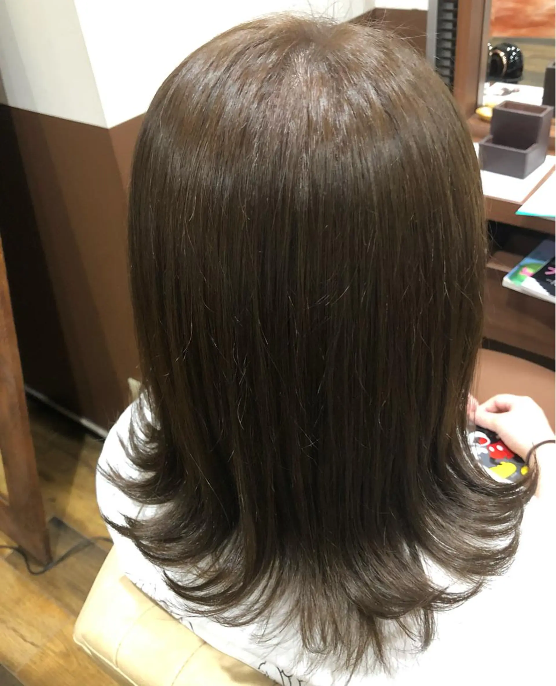 ミディアム アッシュ 平川 かなこのヘアスタイル