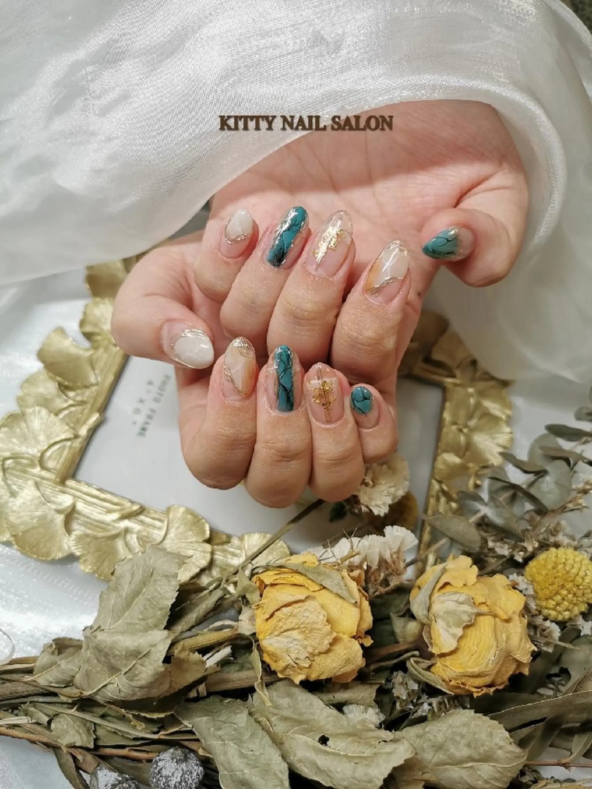 ネイル ハンドネイル kitty nail salonのネイルデザイン