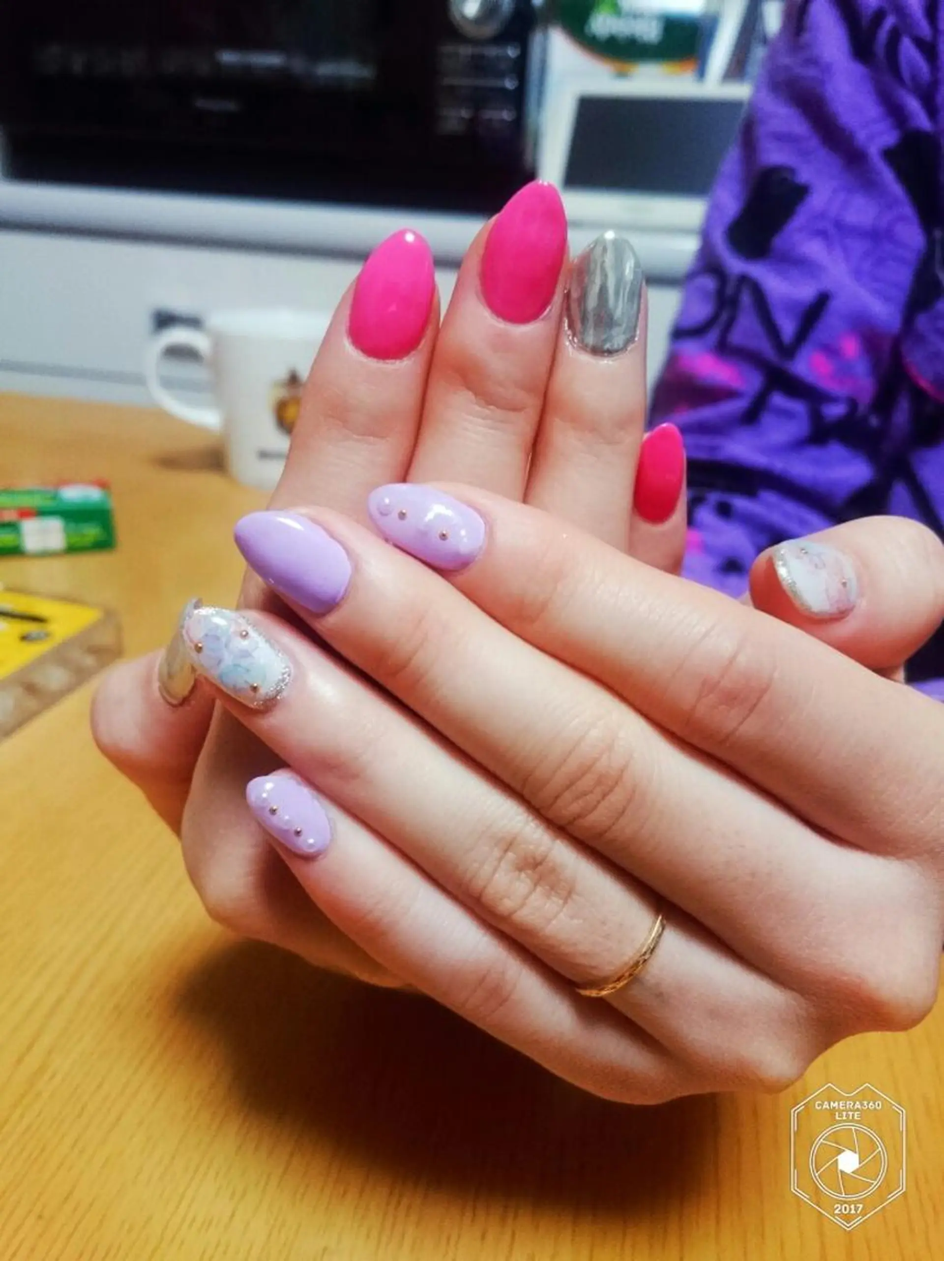 ミディアム カラー ネイル キッズ R*NAIL .comのネイルデザイン
