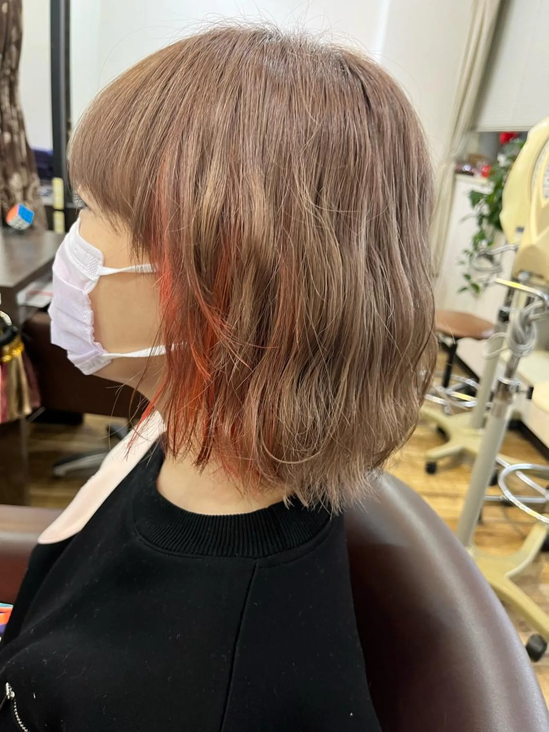 ミディアム カラー ヘアアレンジ ミディアムパーマ ハイライトカラー インナーカラー ピンクカラー ハイライト ヘアカラー きむえり/セット/ 髪質改善/カラーのヘアスタイル