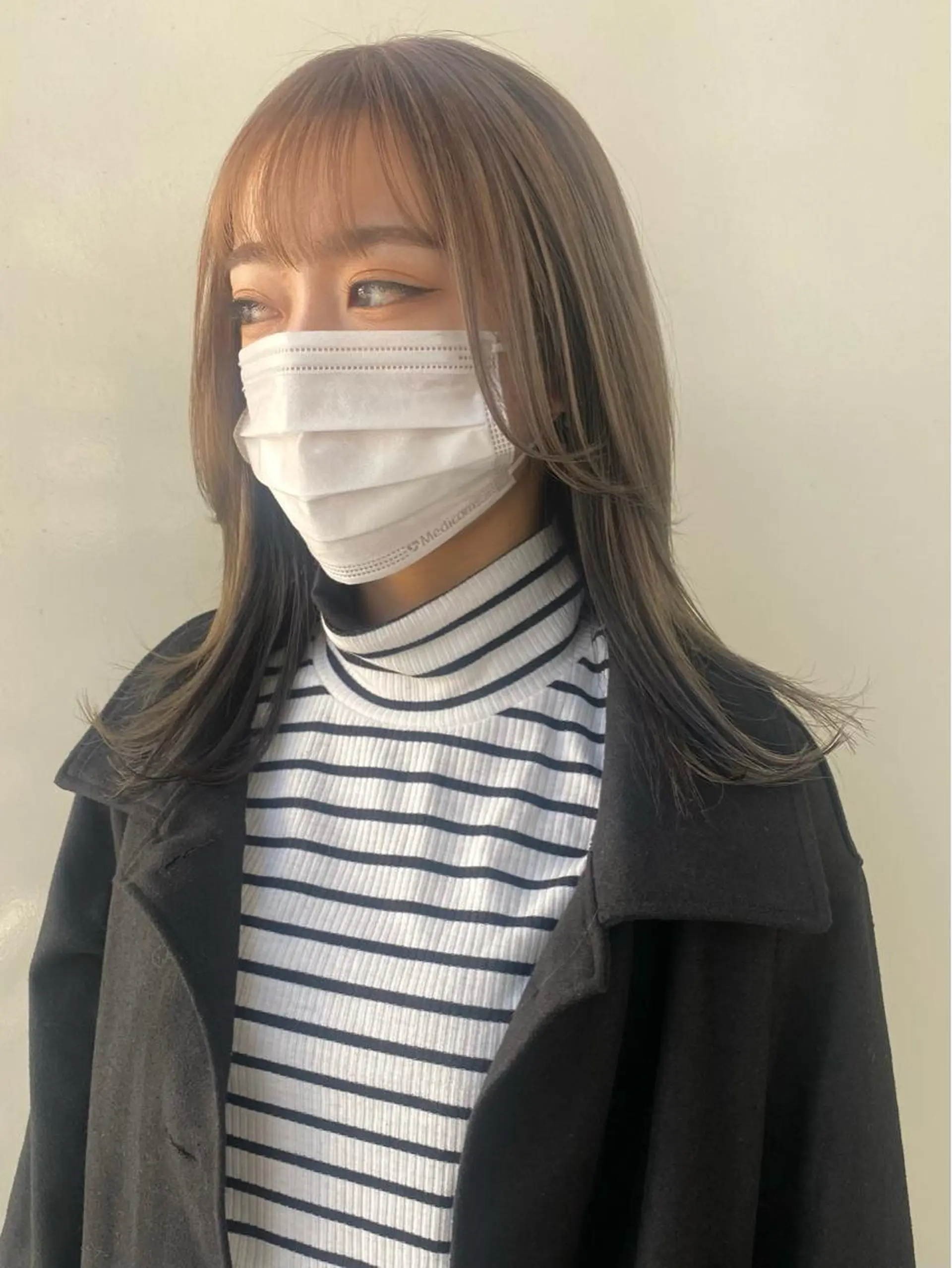 ミディアム カラー ANNA /艶髪/ハイトーンのヘアスタイル