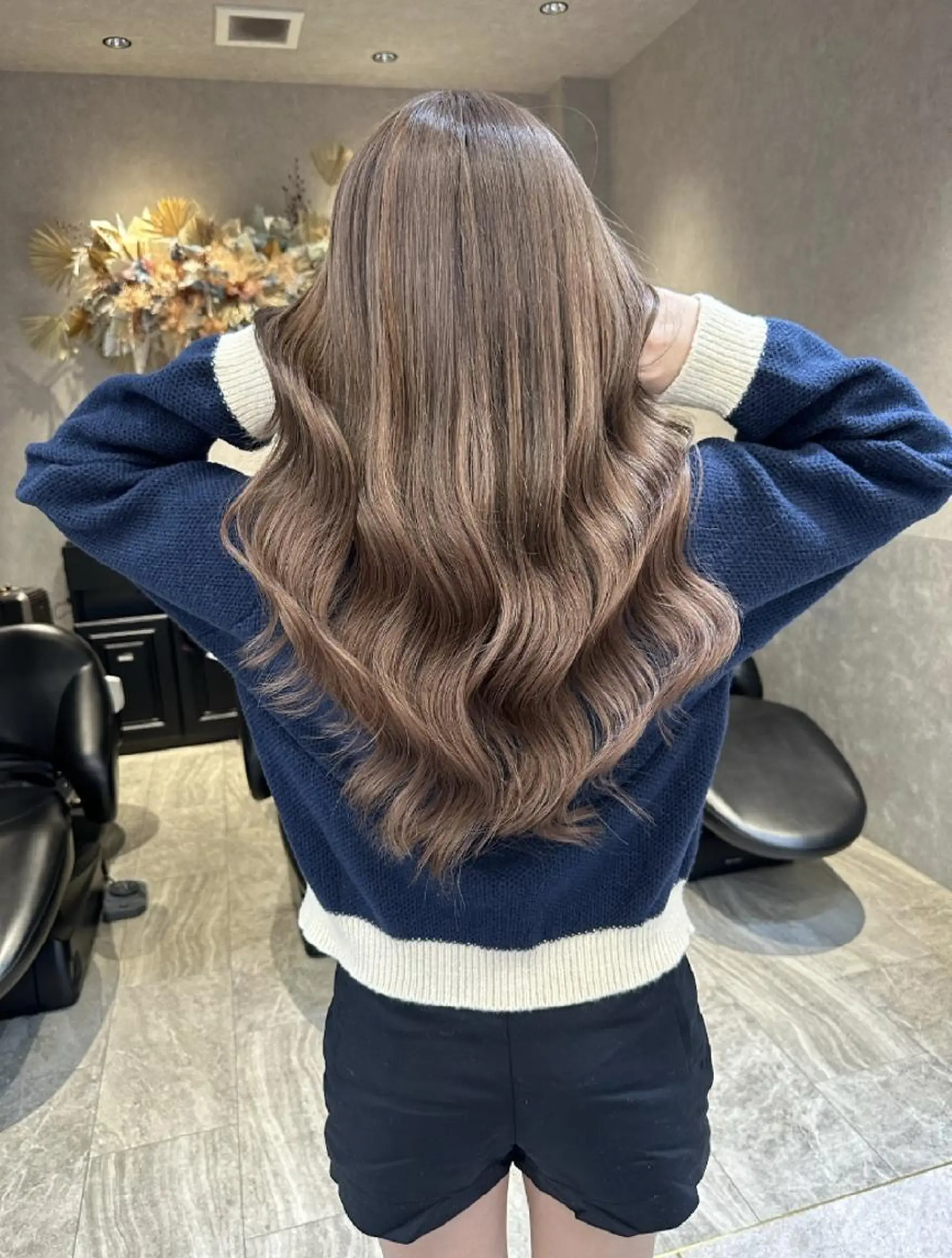 ロング カラー ヘアアレンジ エクステ ロンド　ウル所属・レイヤー/縮毛矯正⭐ 特化美容師のヘアスタイル