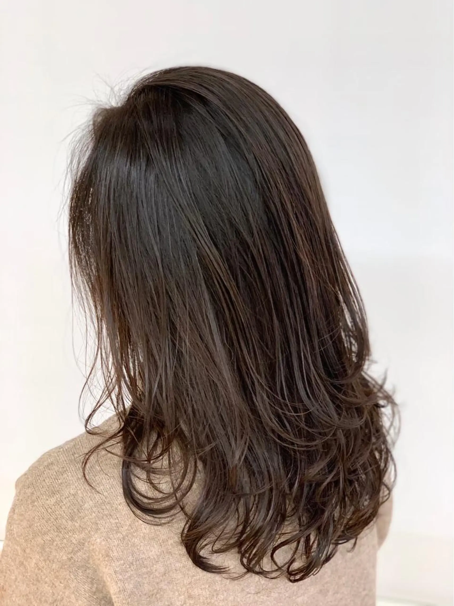 ロング 三澤 康司のヘアスタイル
