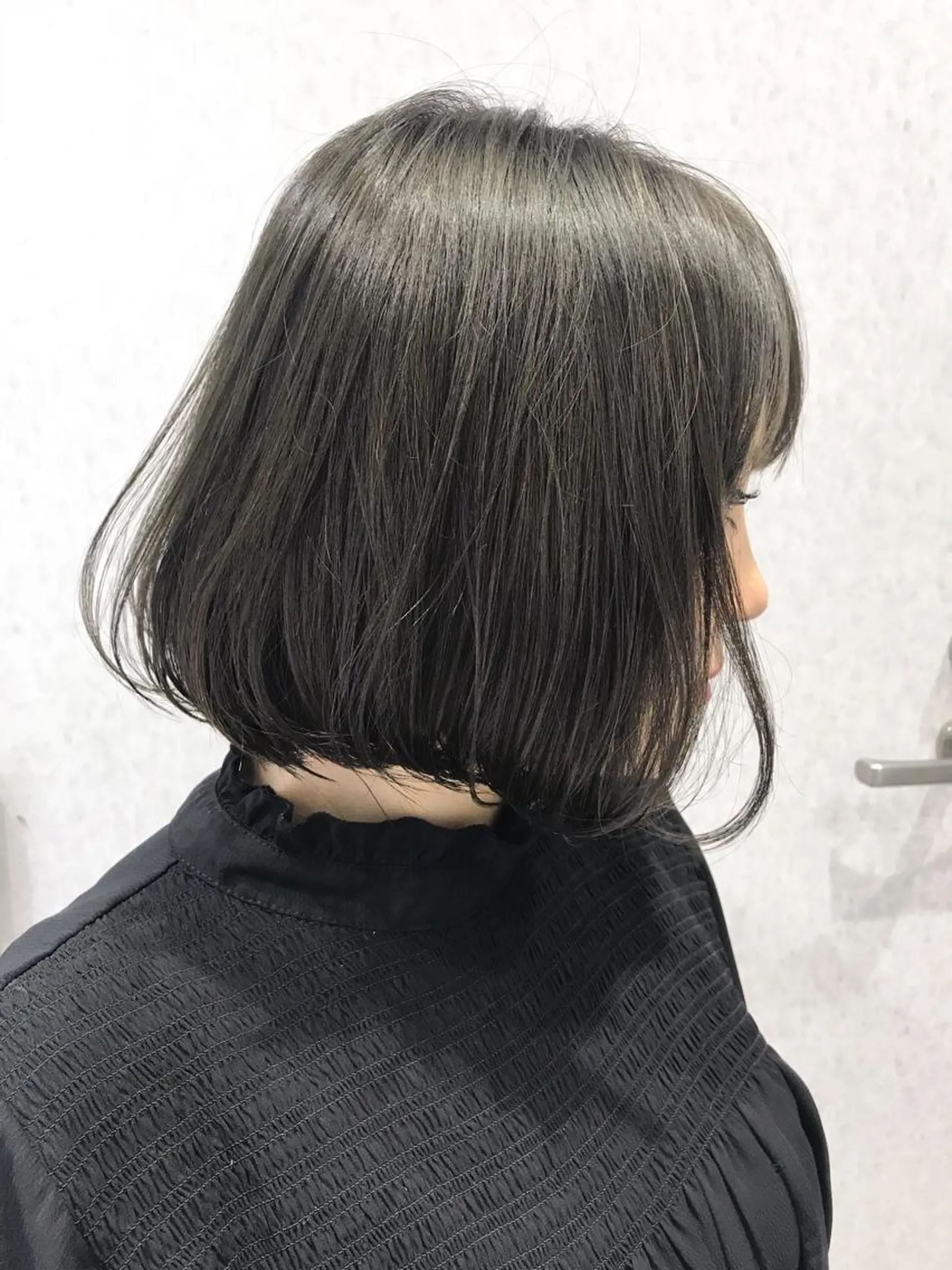 ミディアム カラー ハイライトカラー ハイライト エクステ(レミー毛) NINEのヘアスタイル