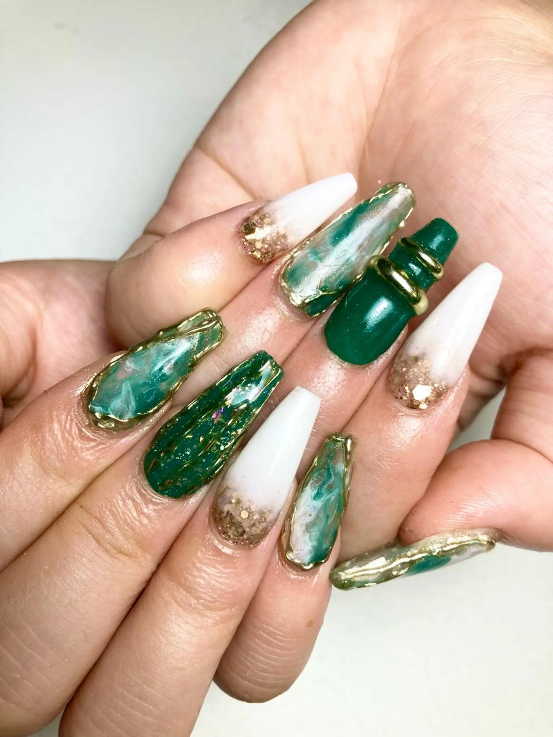 ネイル nailALBA 安蒜良彰のネイルデザイン