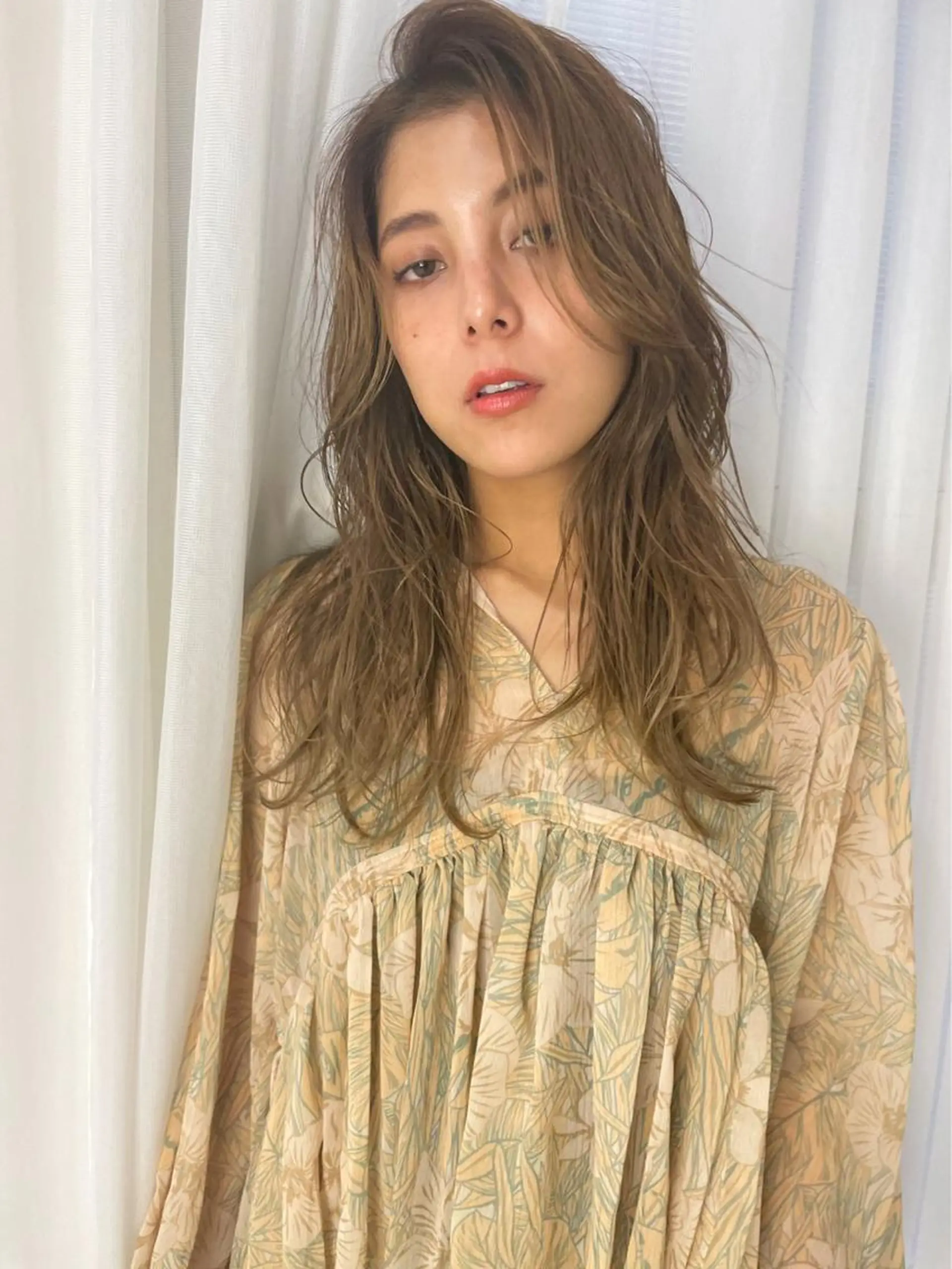 ロング カット ヘアカラー トリートメント シンタニ ナオトのヘアスタイル
