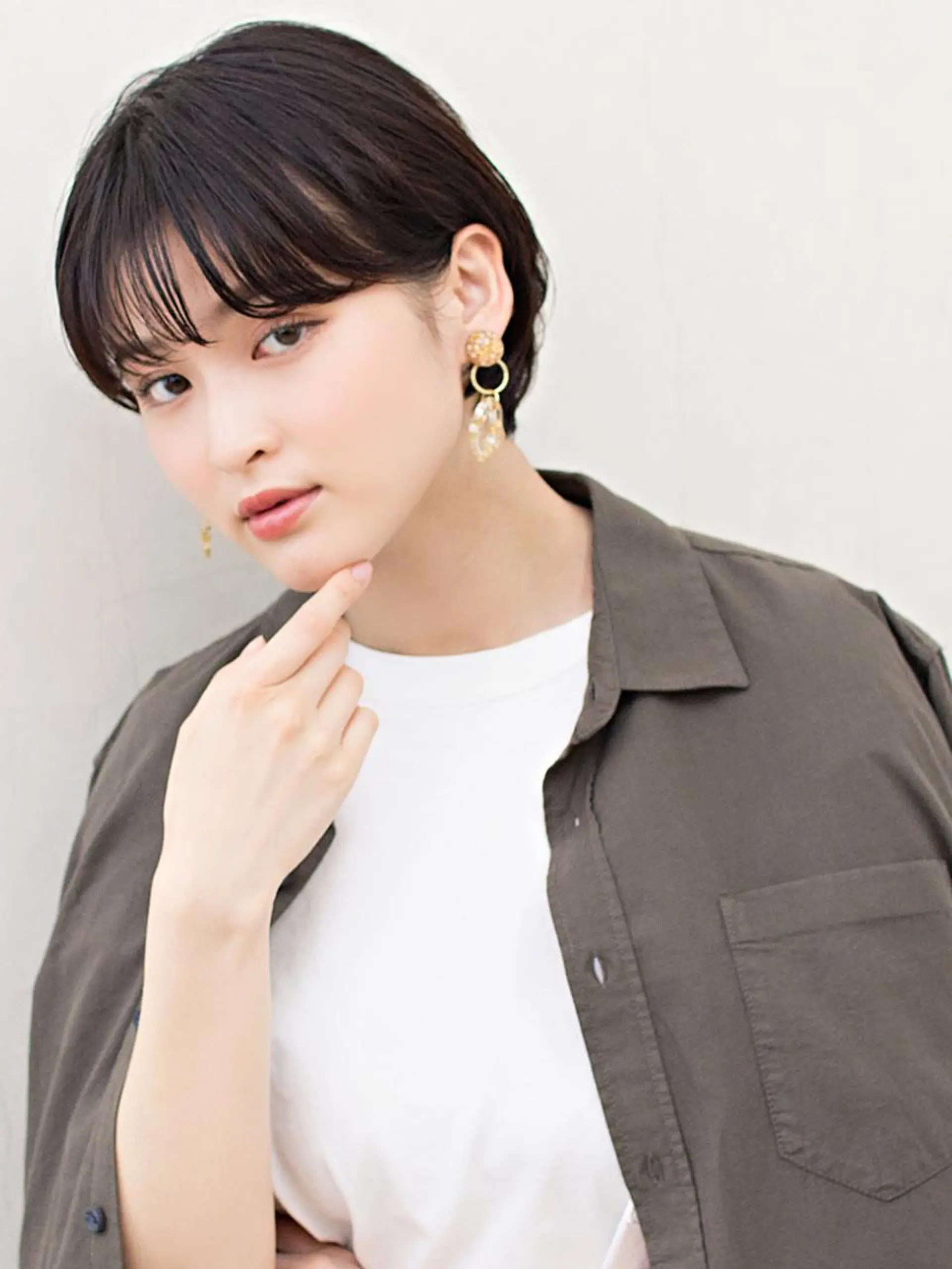 ショート 切りっぱなしボブ ショートボブ ボブ ハイライト シースルーバング 似合わせ/茅ヶ崎 スズキ タクマのヘアスタイル