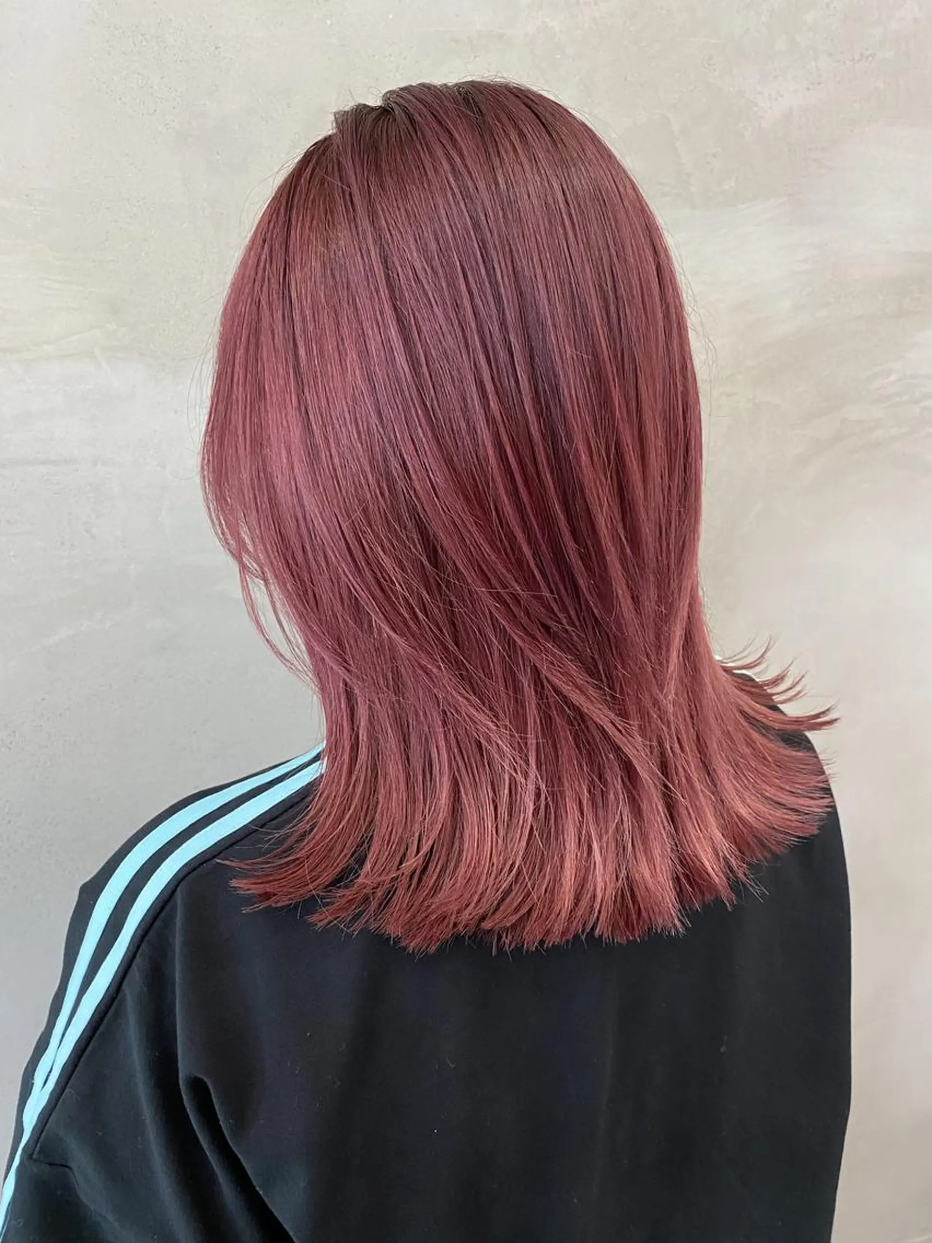 ミディアム カラー カシス ピンクカラー カット ヘアカラー トリートメント pesca 長町南店 OIKAWAのヘアスタイル