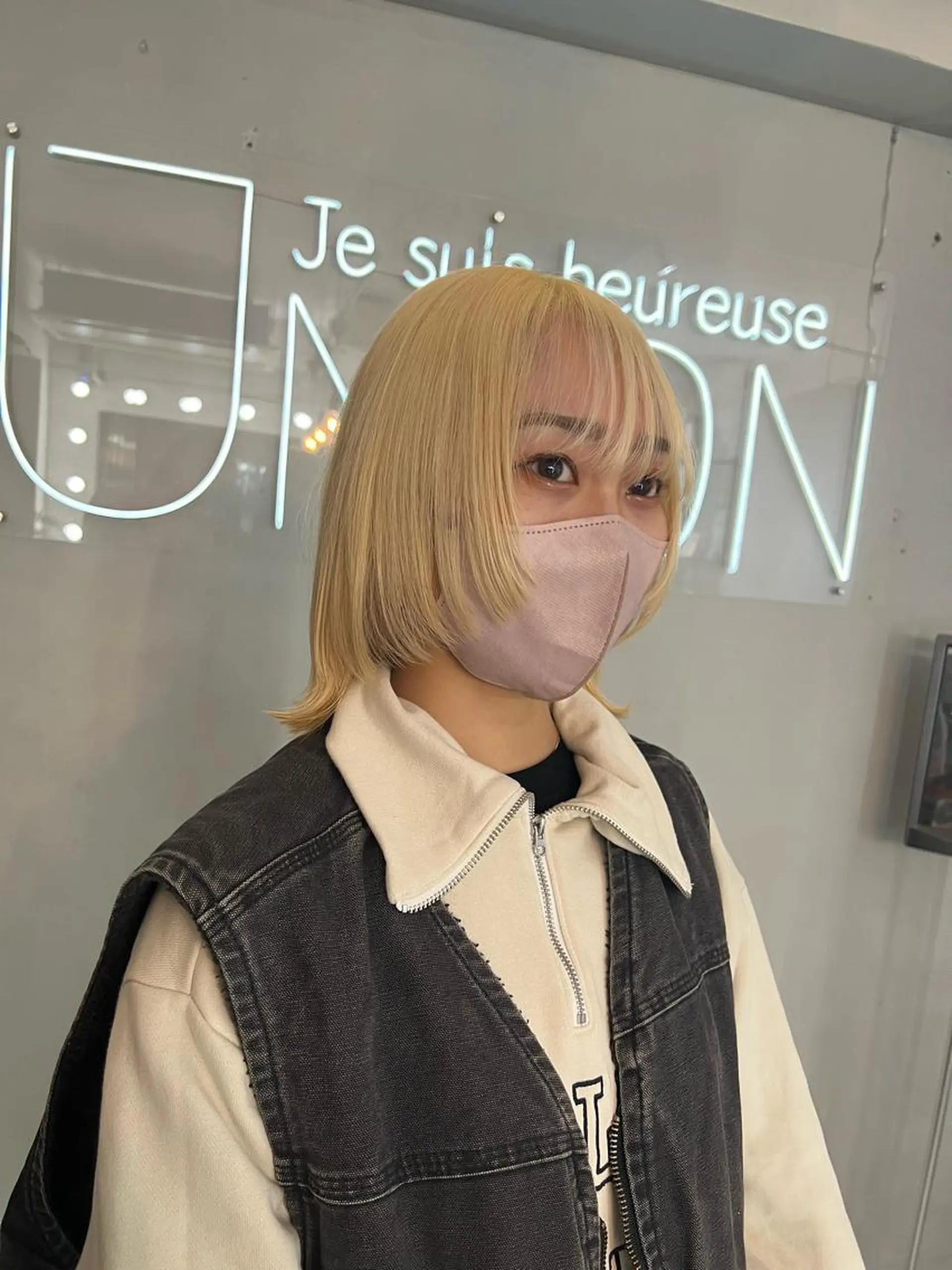 ミディアム カラー ブリーチ 抜きっぱなしブロンド ブロンド ウルフカット je suis heureuse所属・ハイライトカラー 🌀ゆい❣️のヘアスタイル