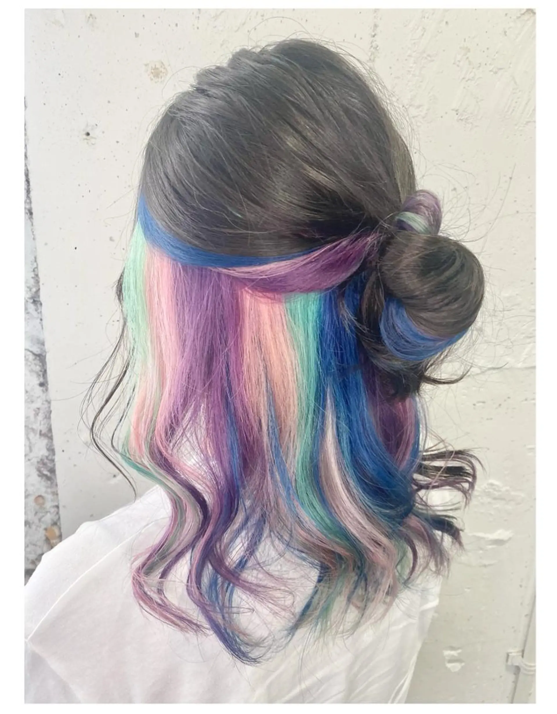 ミディアム カラー ブリーチ ユニコーンカラー GARU-ガル-所属・TSUNO🦖 派手髪/オタク美容師のヘアスタイル