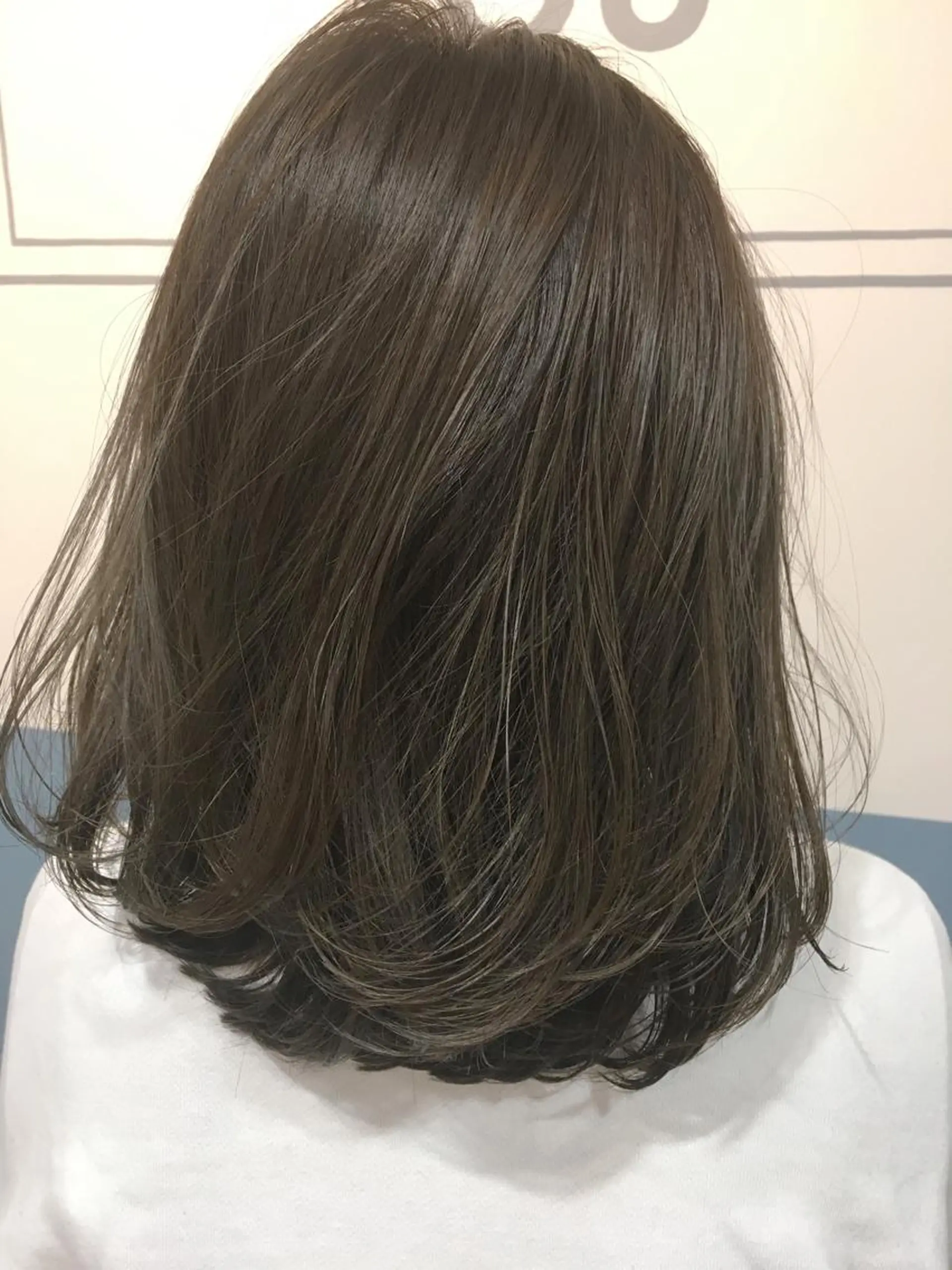 ミディアム カラー 🩷🍭中津・梅田 エリア🍬💜のヘアスタイル