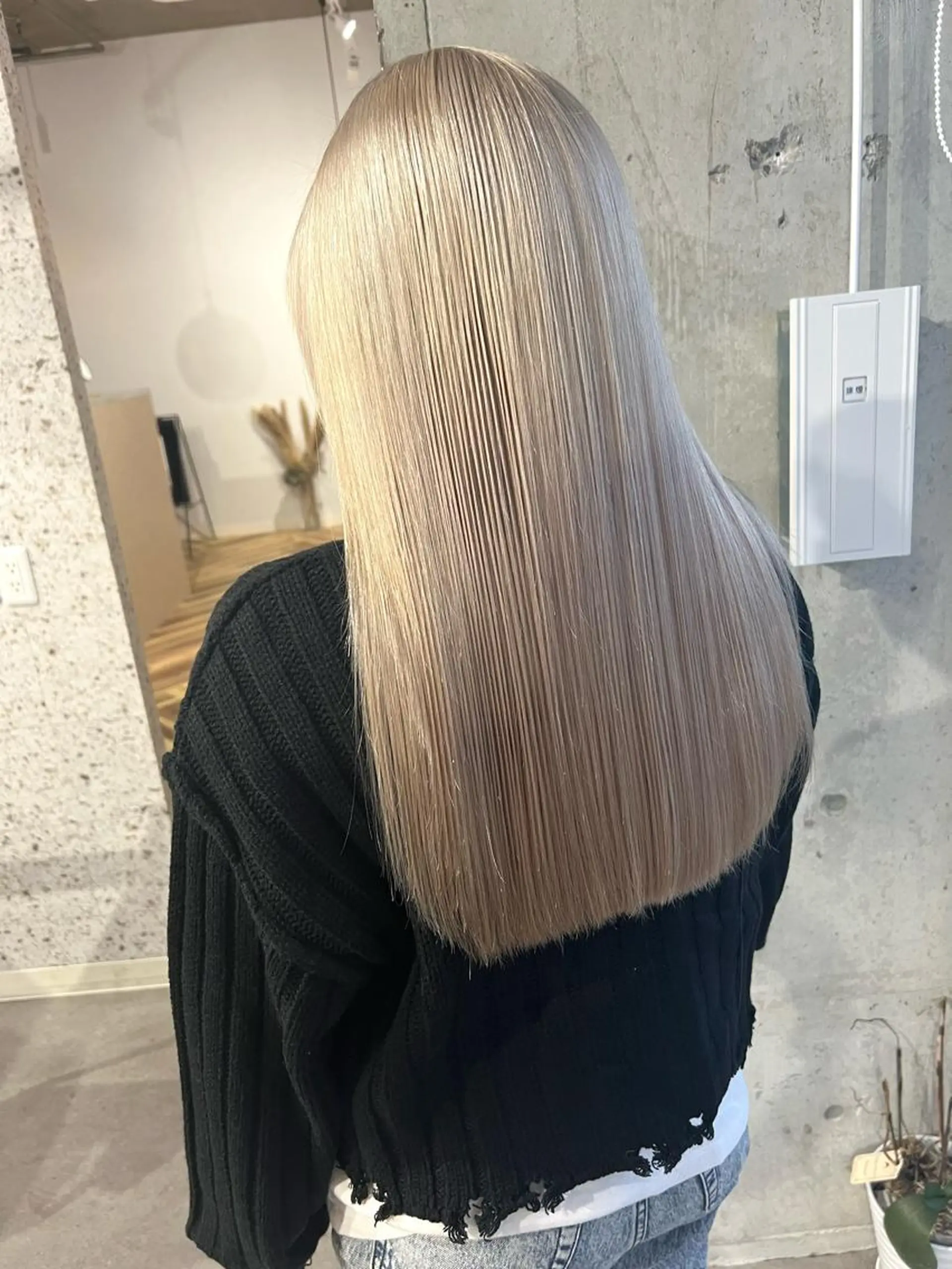 ロング カラー バレイヤージュ ブリーチ ケアブリーチ ハイライトカラー インナーカラー ヘアカラー トリートメント lani 天神大名/ブリーチのヘアスタイル