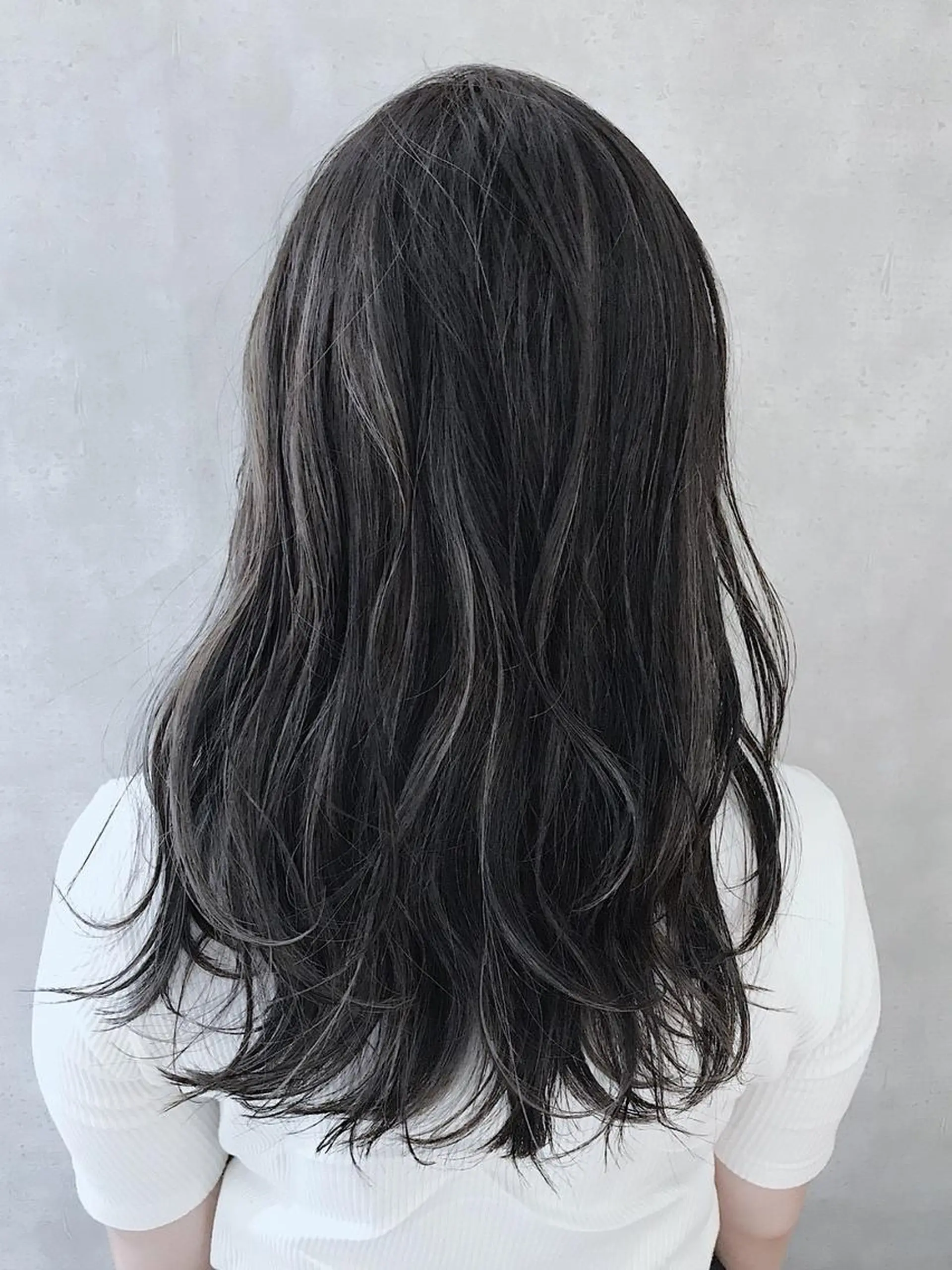 セミロング カラー アディクシーカラー ブリーチ ケアブリーチ ダブルカラー ハイライトカラー MOU namba ムウナンバのヘアスタイル