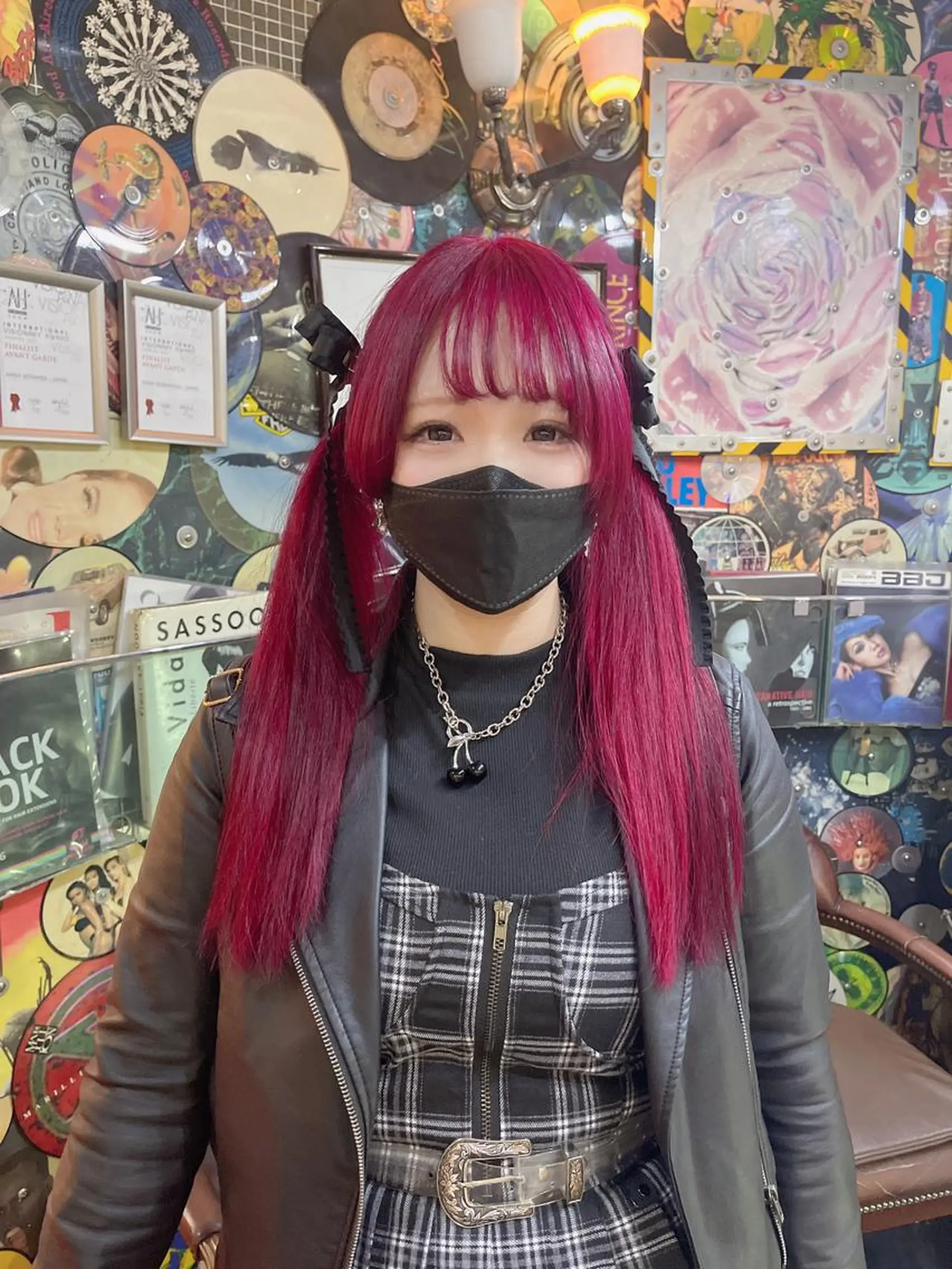 セミロング カラー ヘアアレンジ ブリーチ ケアブリーチ インナーカラー ピンクカラー haco+所属・🌈派手髪エクステ ブレイズ🌈ひろとのヘアスタイル