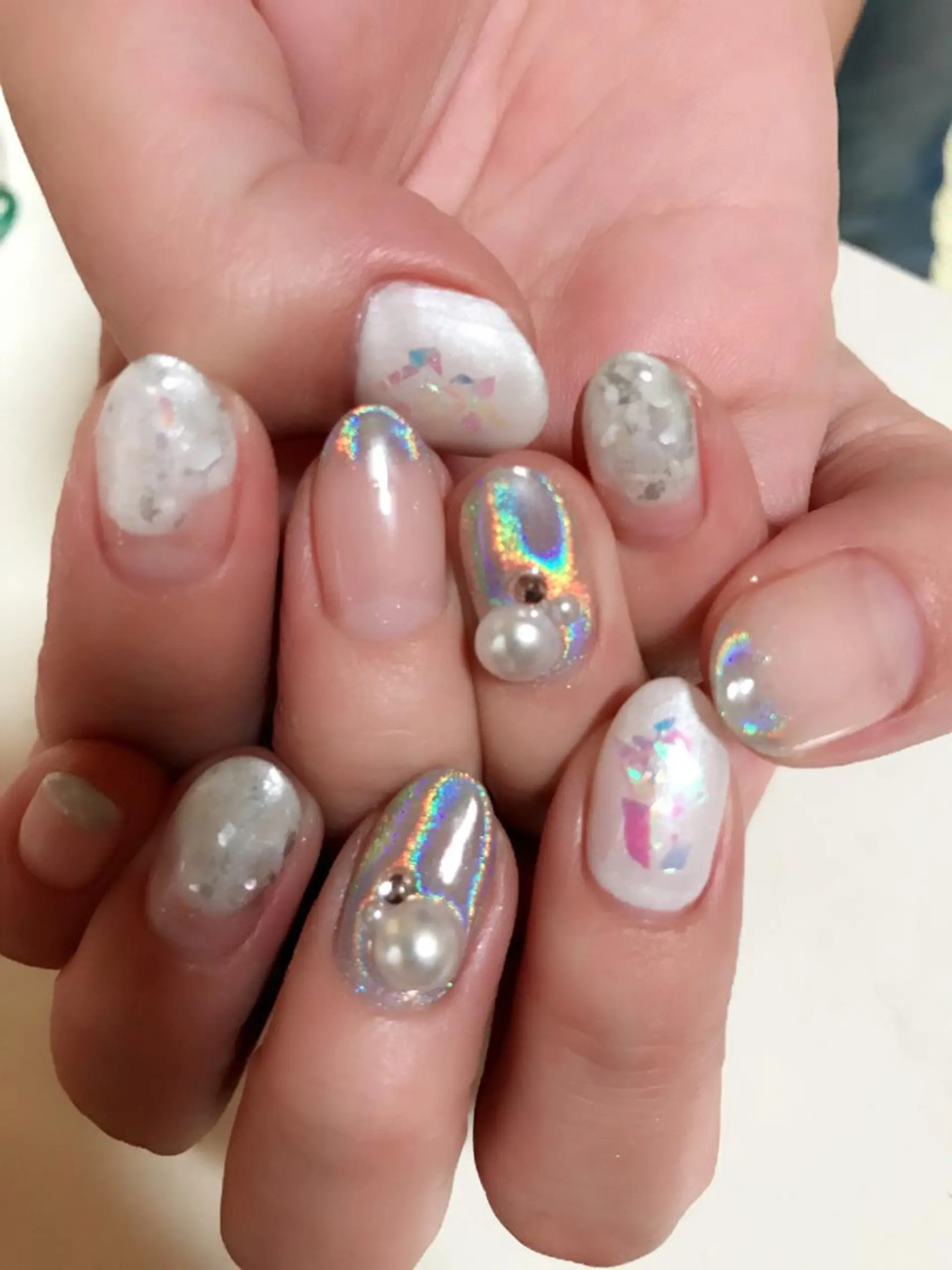 セミロング カラー パーマ ヘアアレンジ ネイル マツエク・マツパ ユニコーンカラー Sunny side nailのネイルデザイン