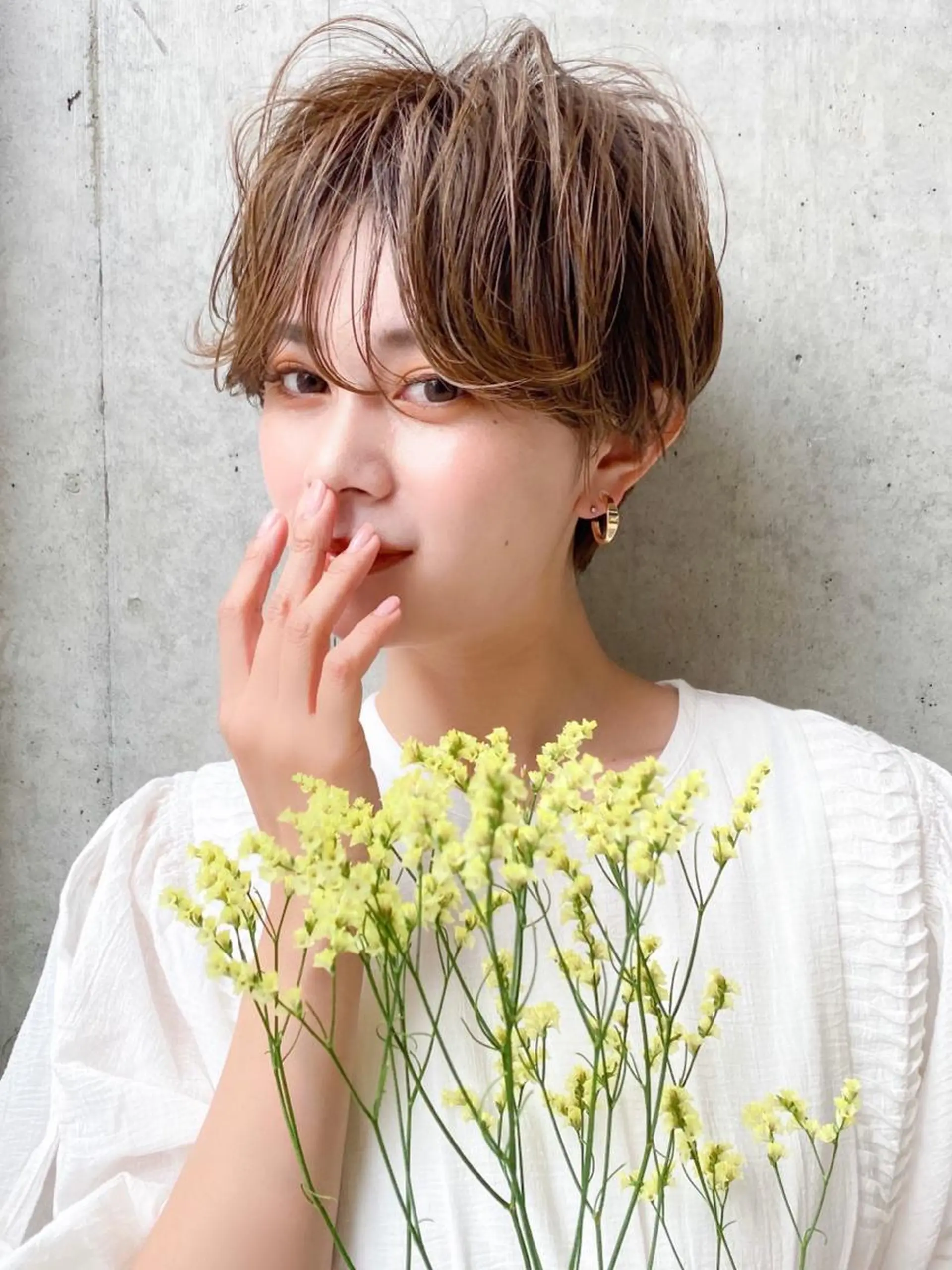 ショート アッシュ ボブ ハイライト 似合わせカット ショートヘア カット ヘアカラー 縮毛矯正 トリートメント hoNua. 栄/透明感カラーのヘアスタイル