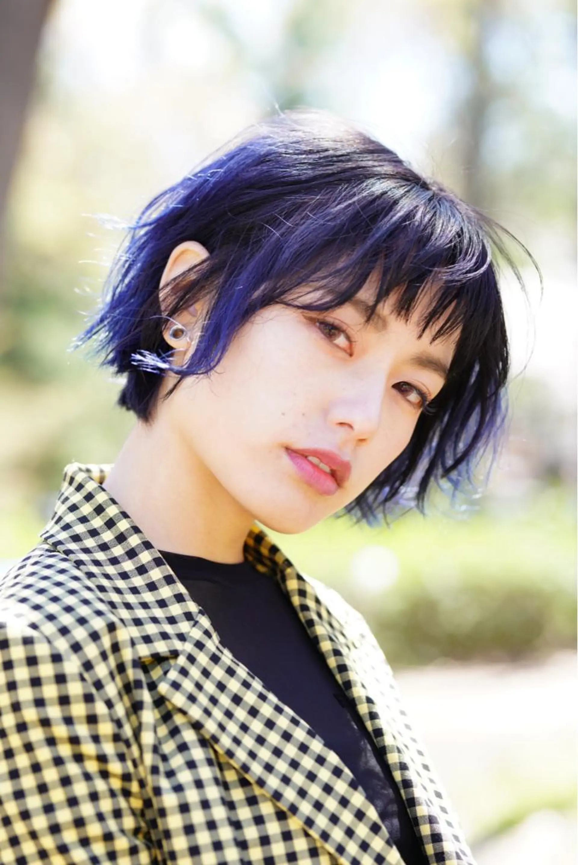 カラー ハイトーン/レイヤー /ケアブリーチ石川治のヘアスタイル