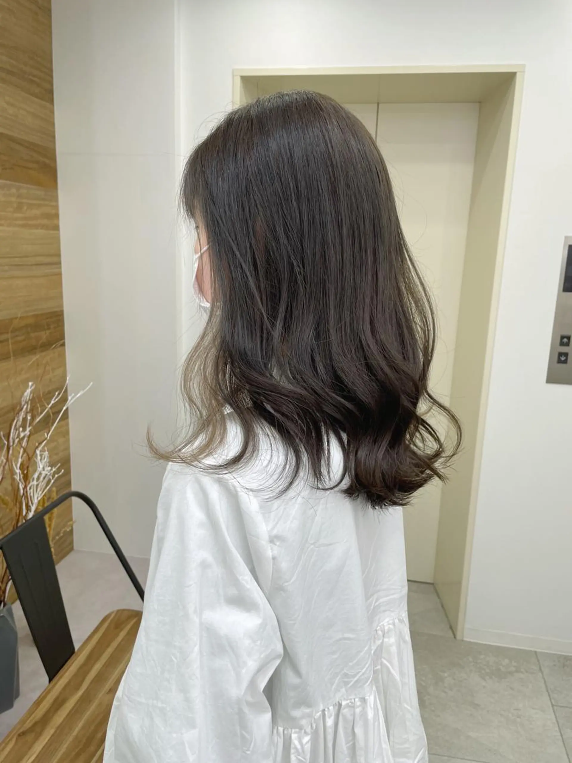 セミロング カラー 飯塚 青空のヘアスタイル