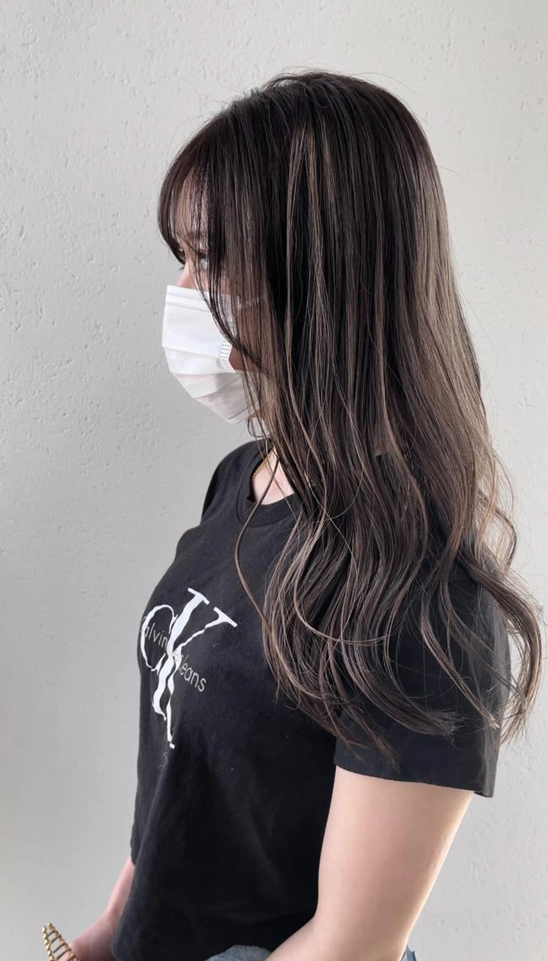 セミロング カラー ハイライトカラー ハイライト hyphen《ハイフン》所属・市村 香多のヘアスタイル