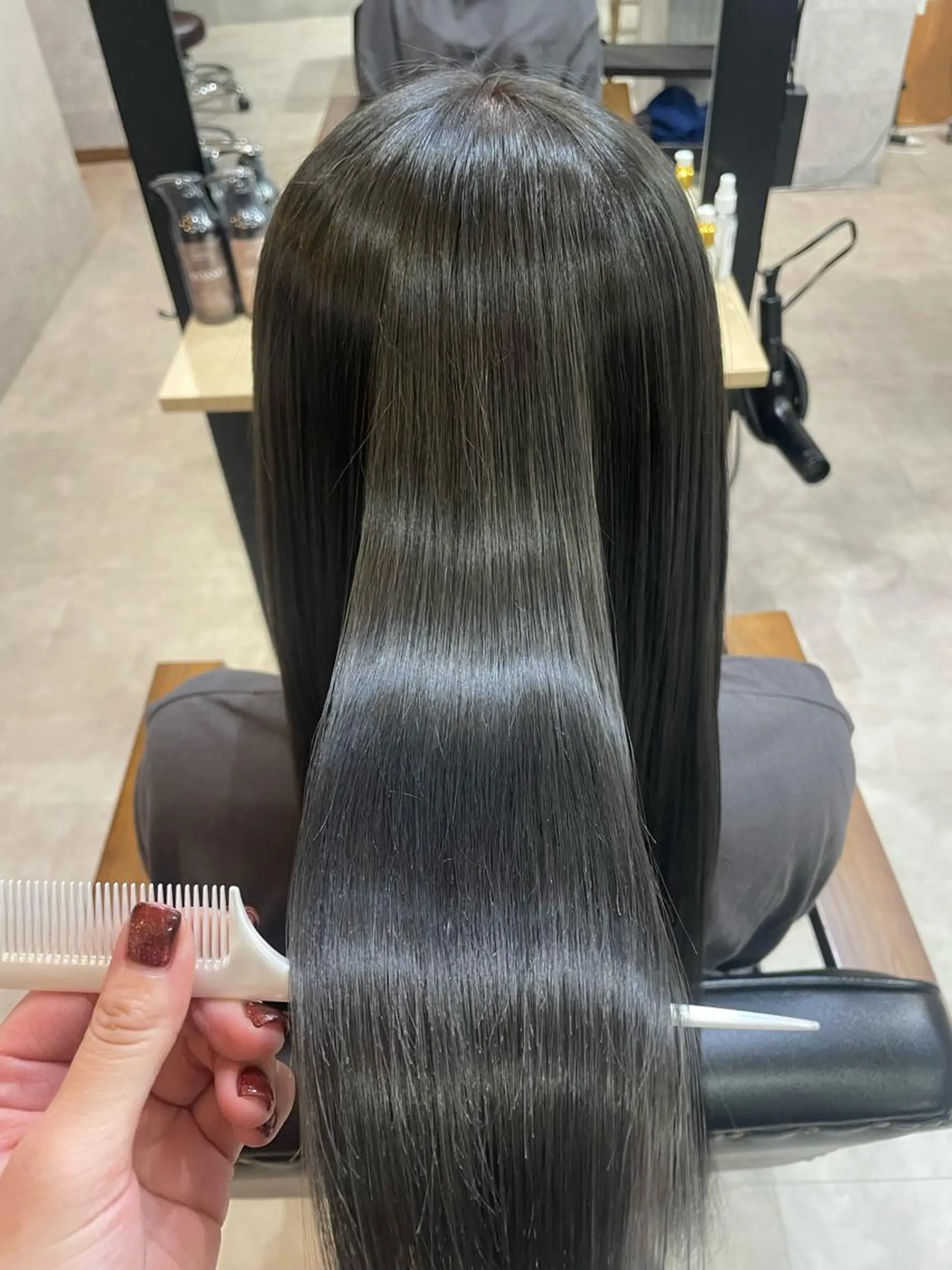 ロング 髪質改善 トリートメント 酸熱トリートメント ヘアカラー トリートメント 赤味消し.髪質改善 🌿𝘠𝘜𝘙𝘐のヘアスタイル