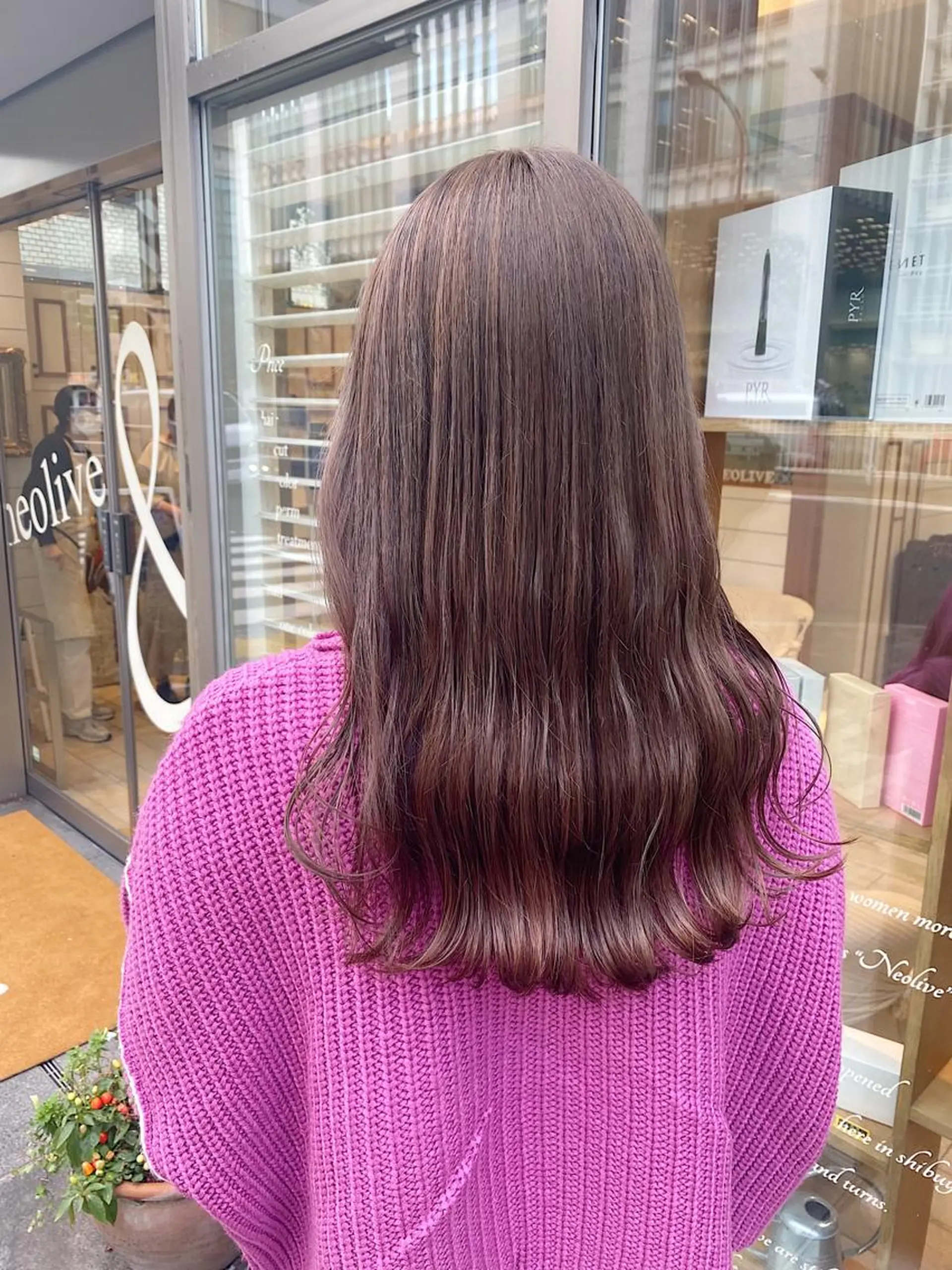 ロング カラー ブラウンカラー ピンクカラー ピンクブラウン ヘアカラー トリートメント 🧸にしかた ちひろ🧸 / 渋谷のヘアスタイル