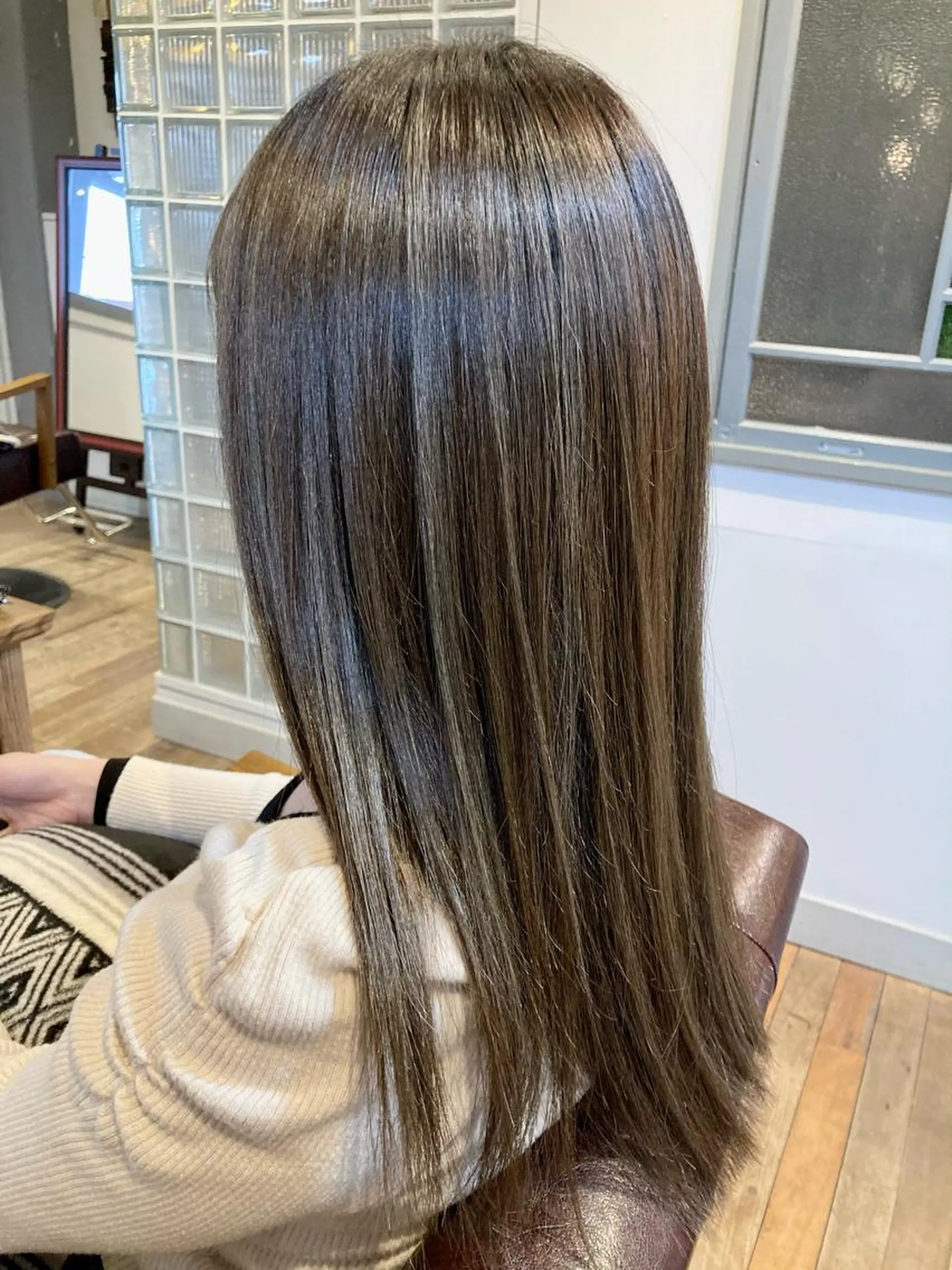 ロング ハイライト タカツド ユウキのヘアスタイル