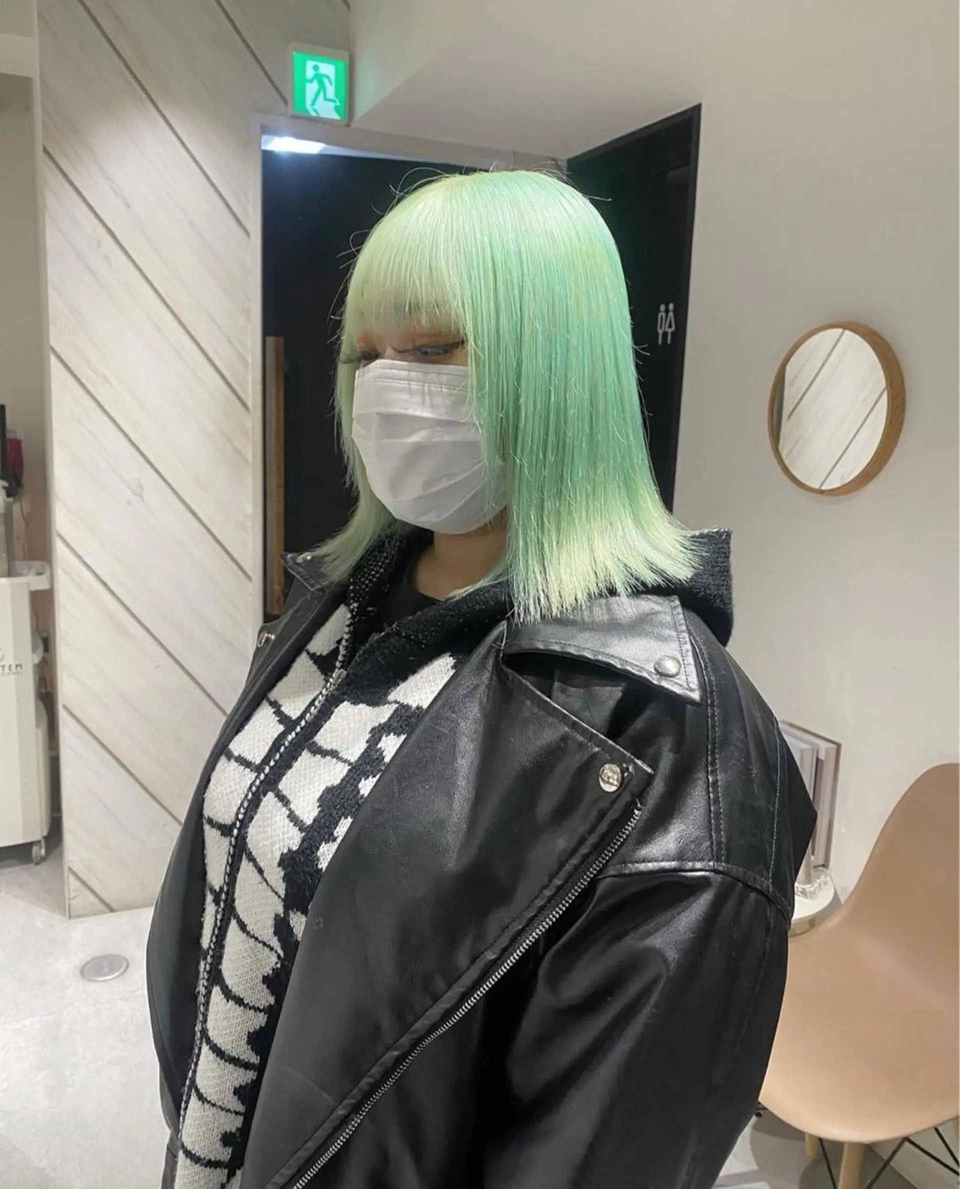 カラー kanta 梅田 韓国ハイトーンのヘアスタイル